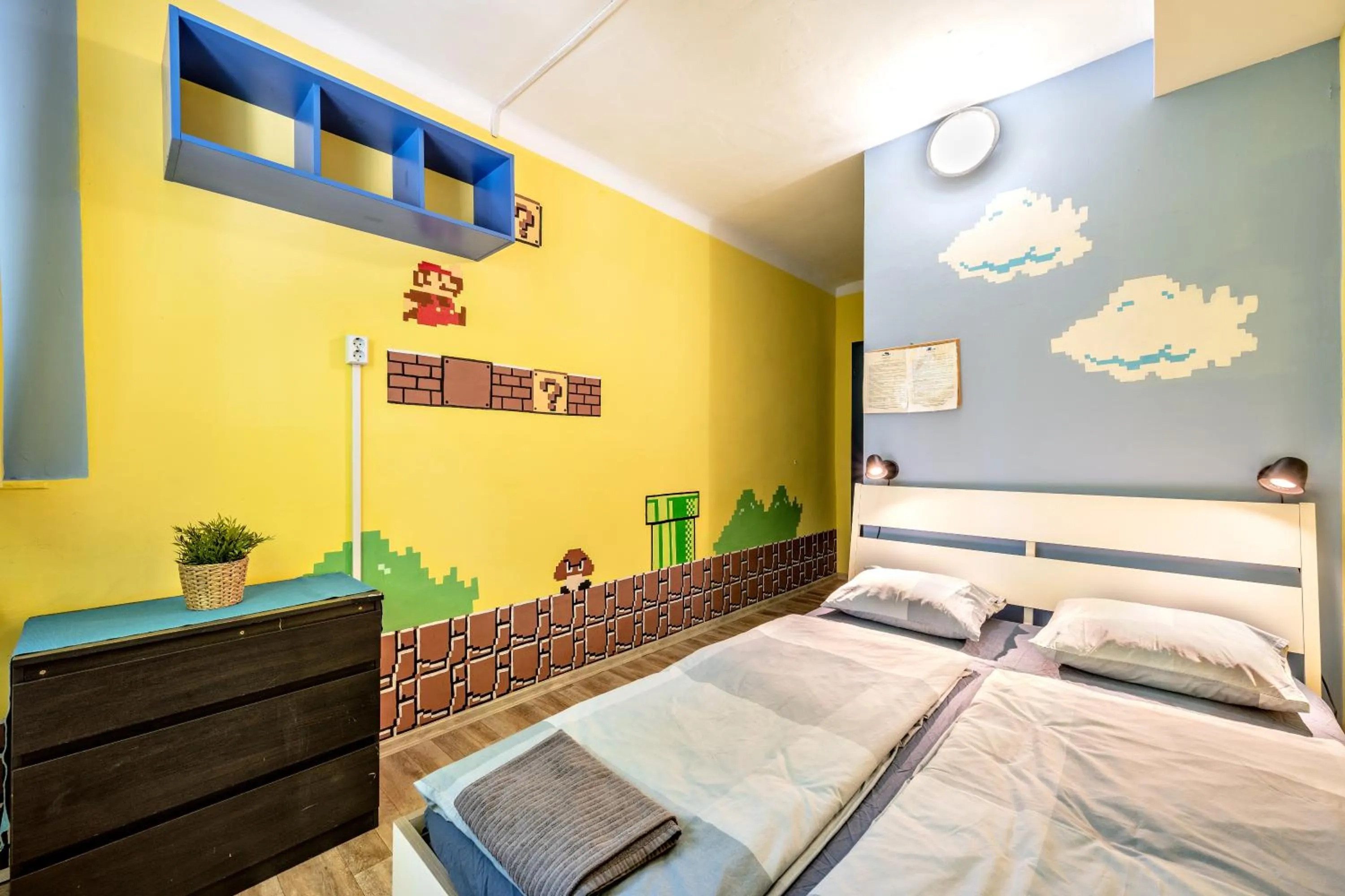 Private Double Room in Island Hostel Budapest