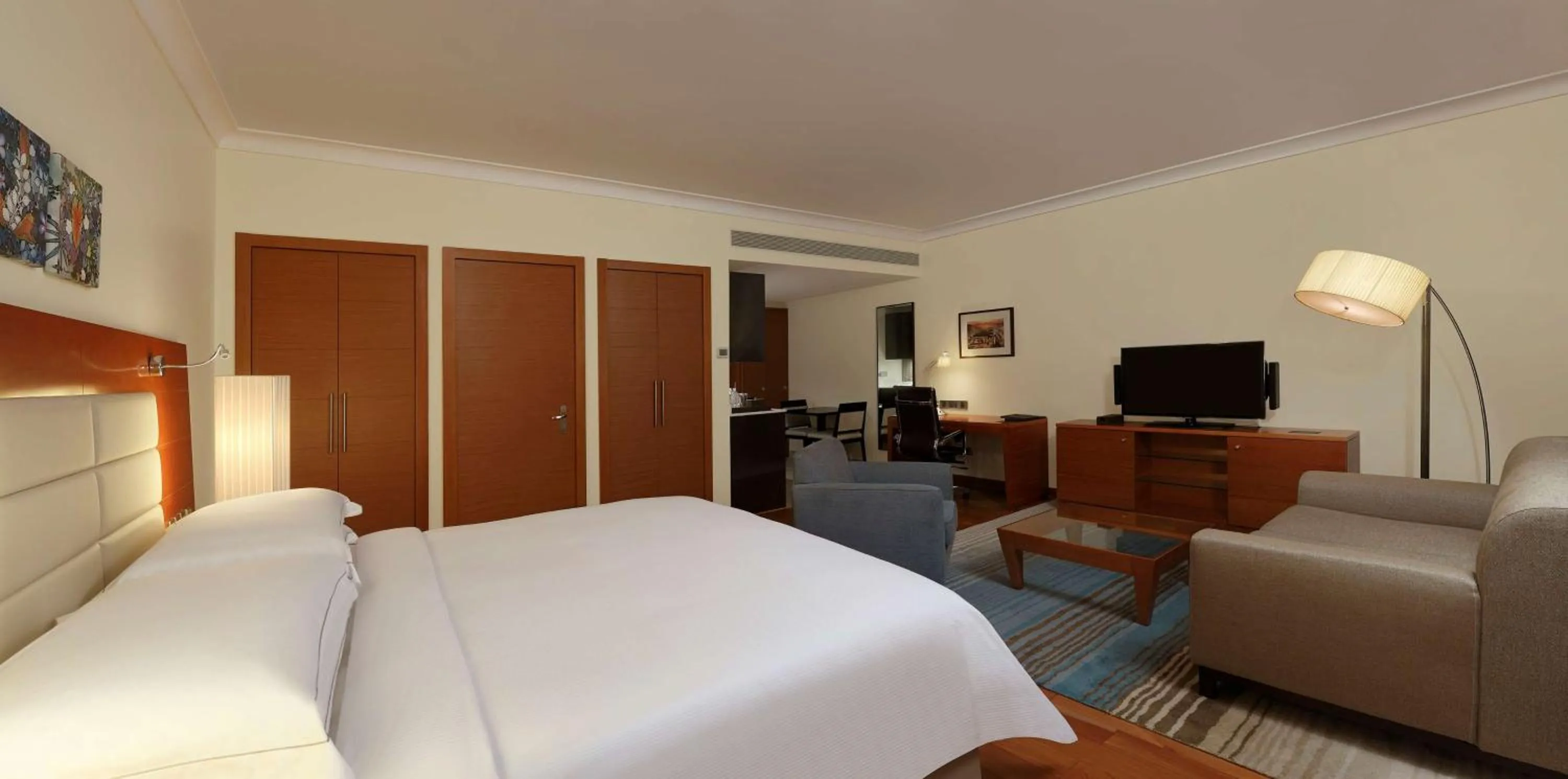 Deluxe King Room with Kitchenette in Hilton Bangalore Embassy GolfLinks