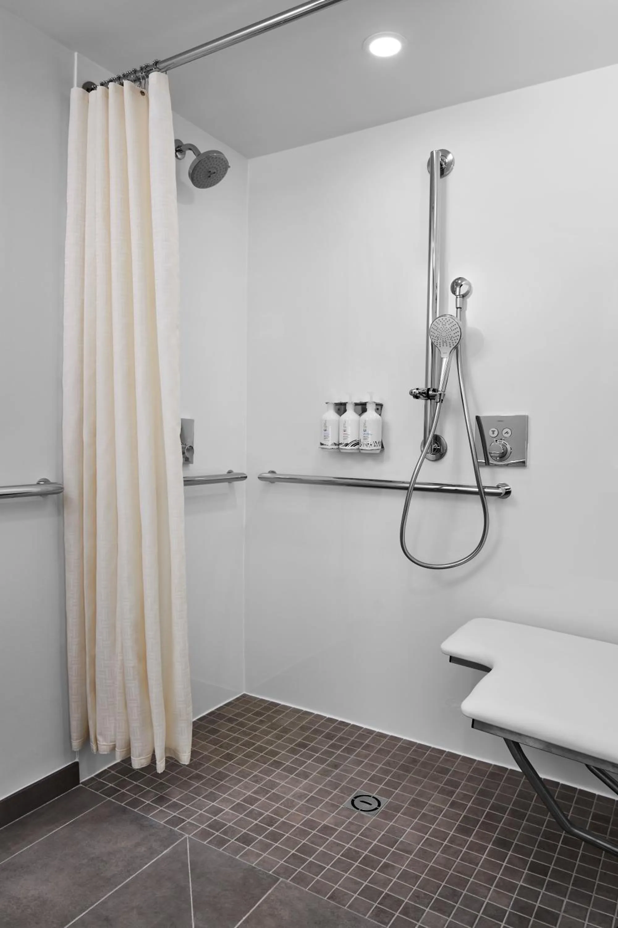 First Class Two Queens Accessible in YOTEL Washington DC