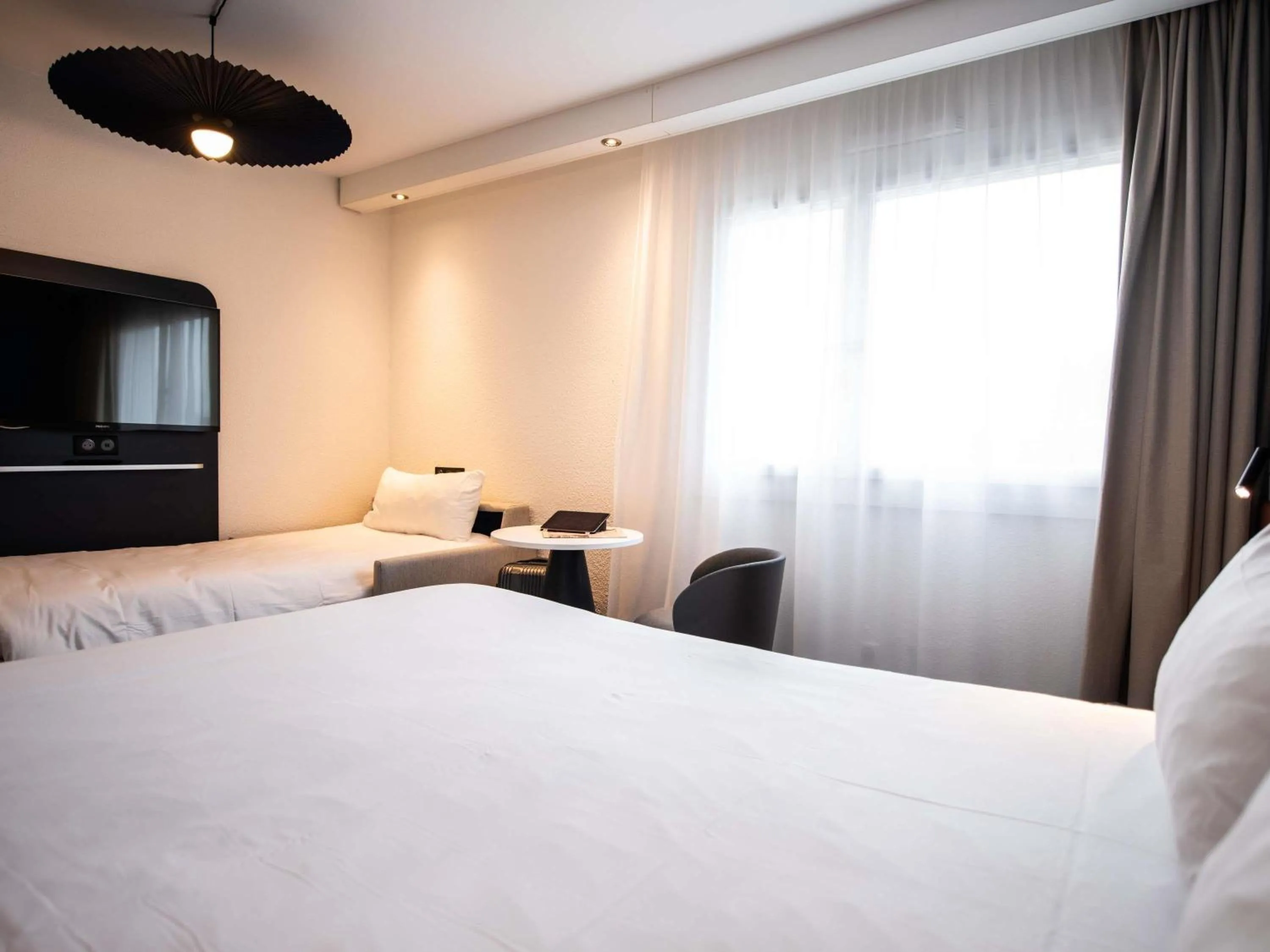 Double Room with Extra Bed in ibis La Baule Pornichet Plage