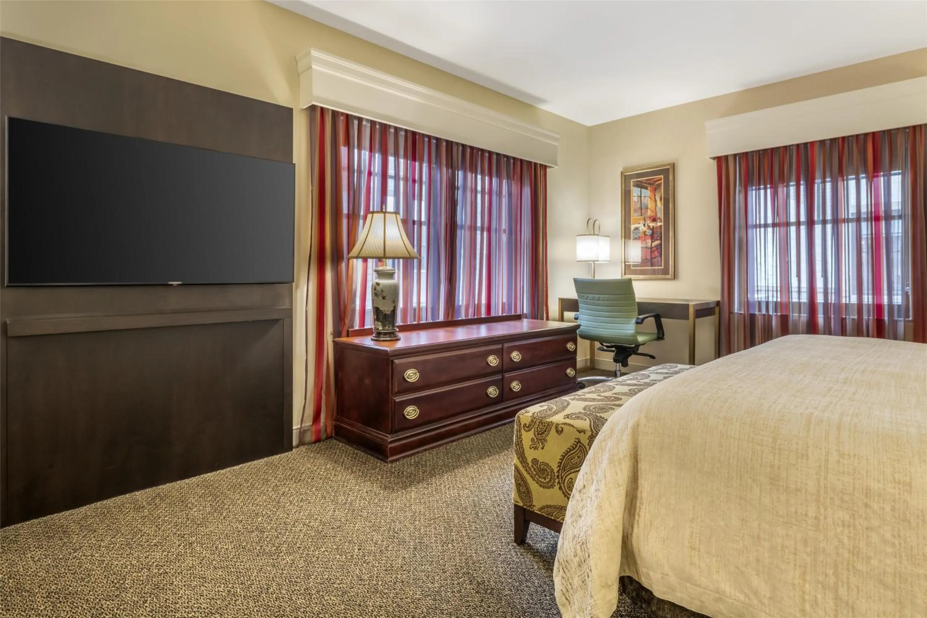 King Room - Disability Access - Non Smoking in Best Western Plus The Normandy Inn & Suites