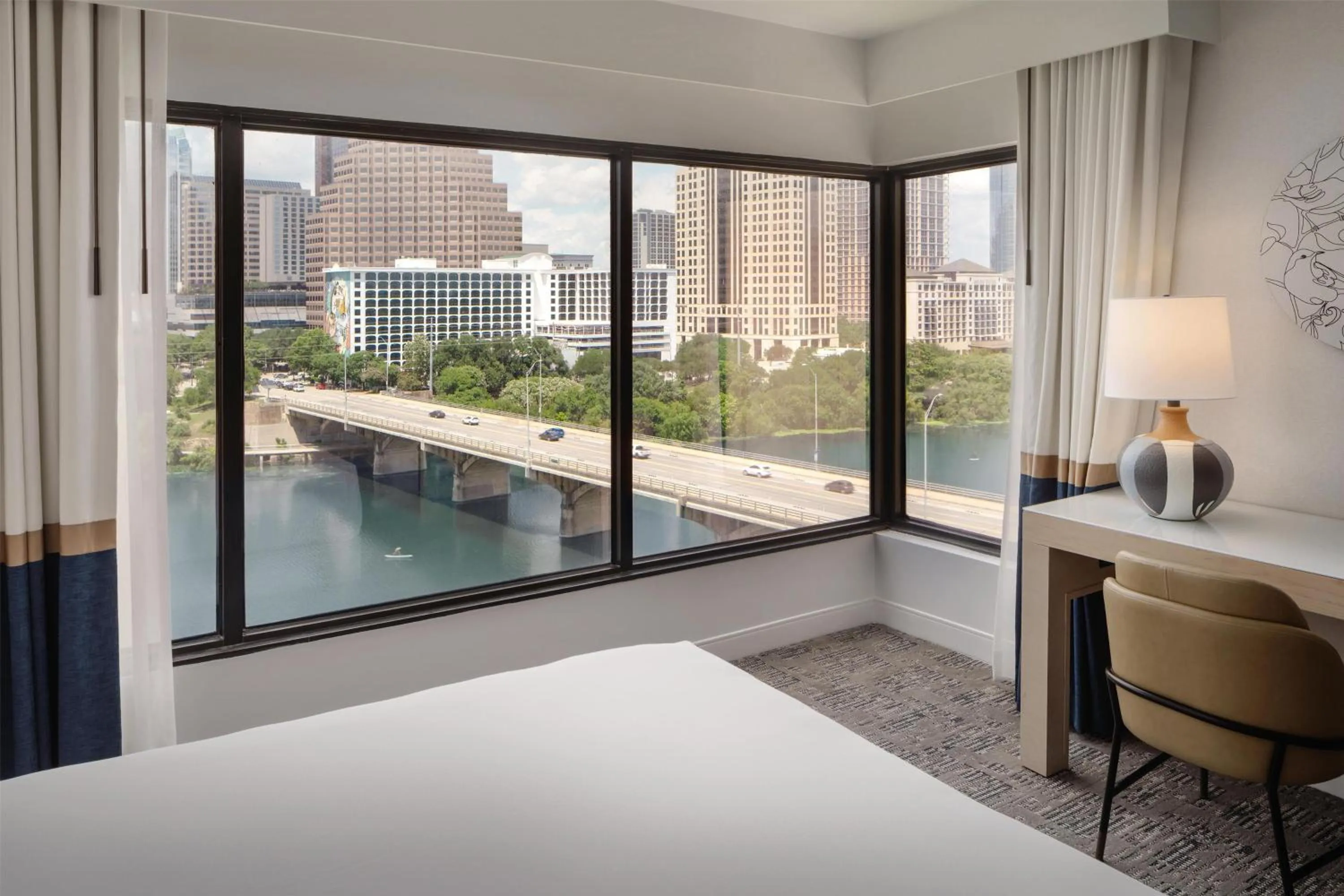 1 King Bed Lake View Corner in Hyatt Regency Austin