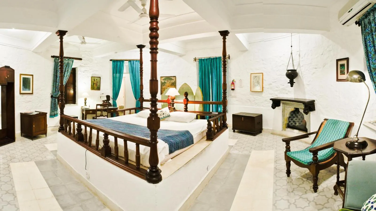 Heritage Splendor Room - 10% discount on SPA in Neemrana Fort-Palace