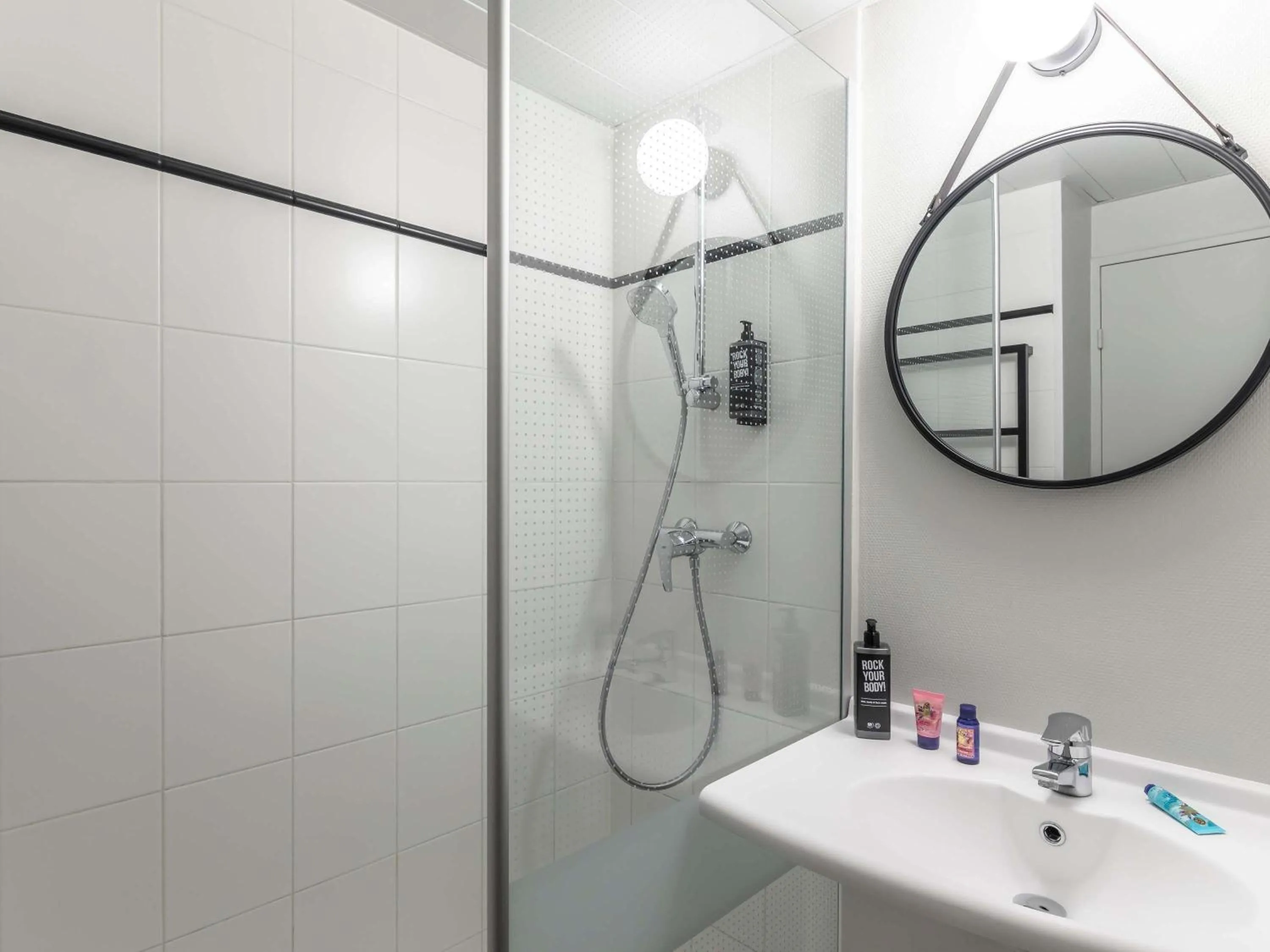 Standard Double Room in ibis Saint-Malo Madeleine