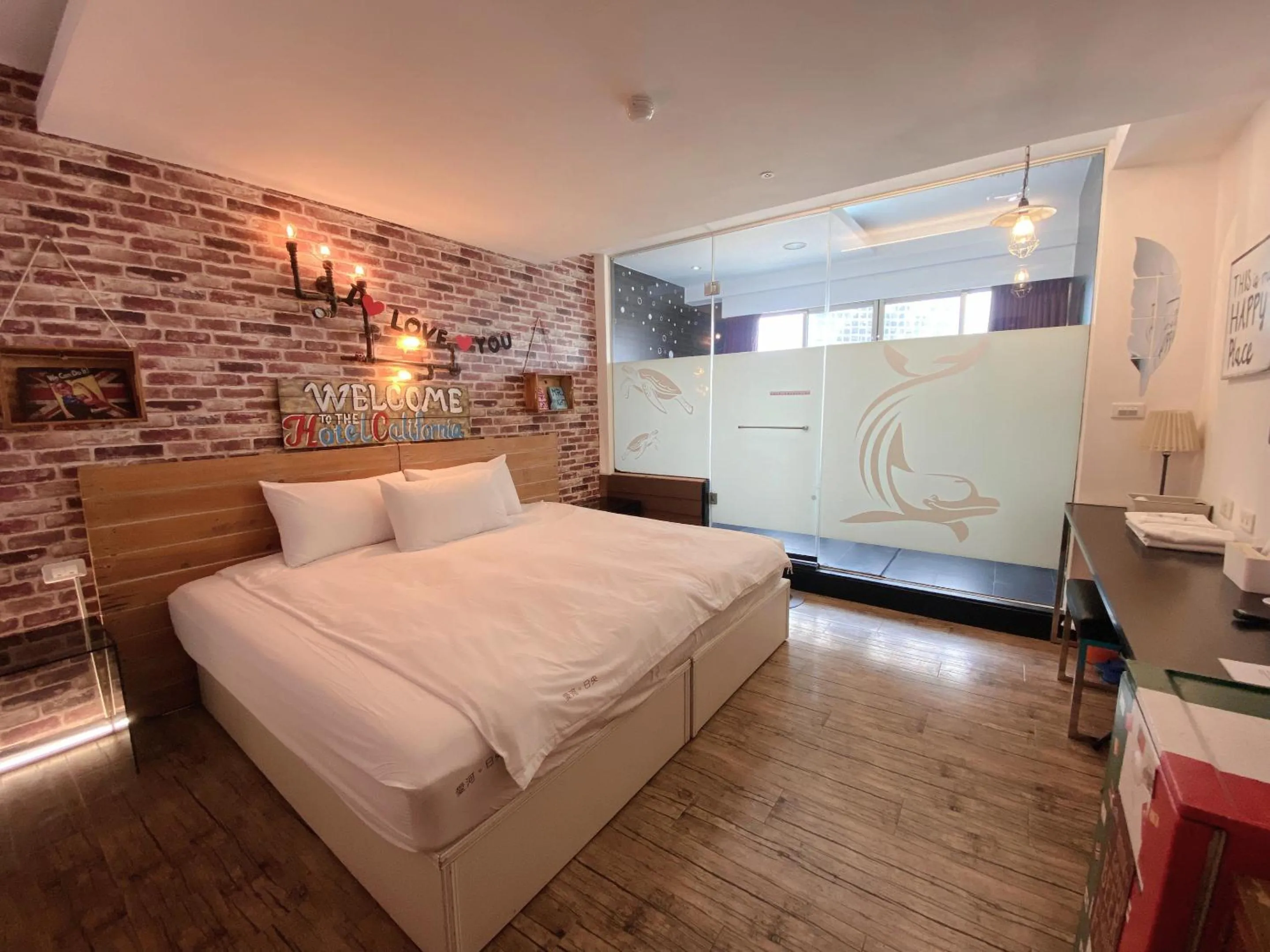 King Room with Mountain View in Love River Inn 愛河日央