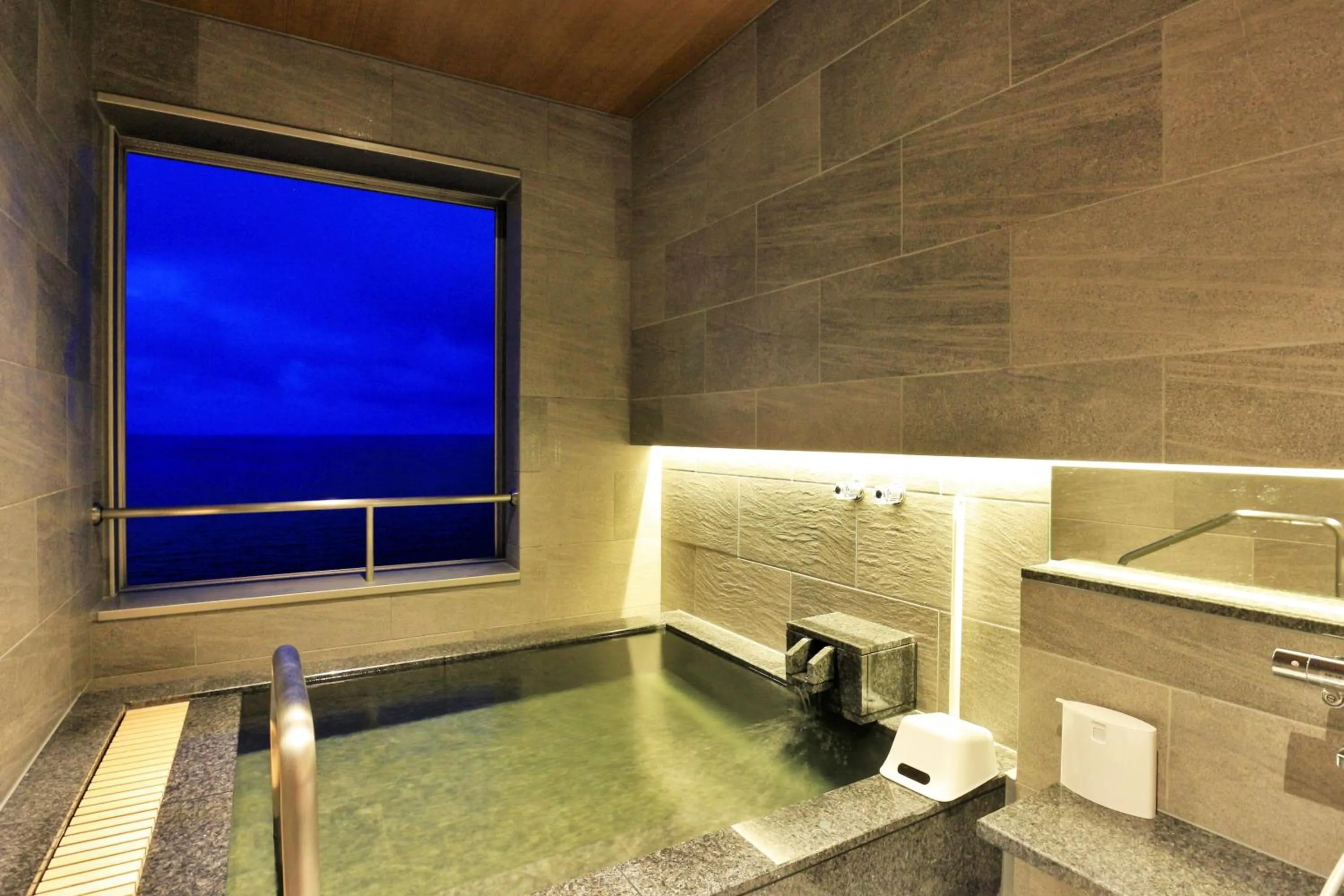 Deluxe Modern Japanese-Style Room with Open-Air Bath - New Building in AMANE resort SEIKAI