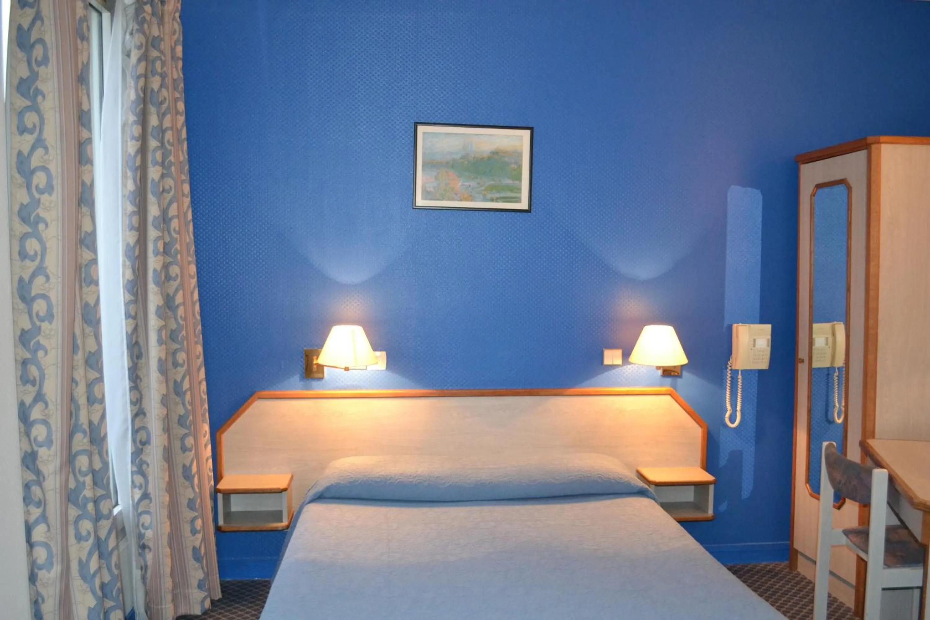 Single Room in Hotel William's Opera