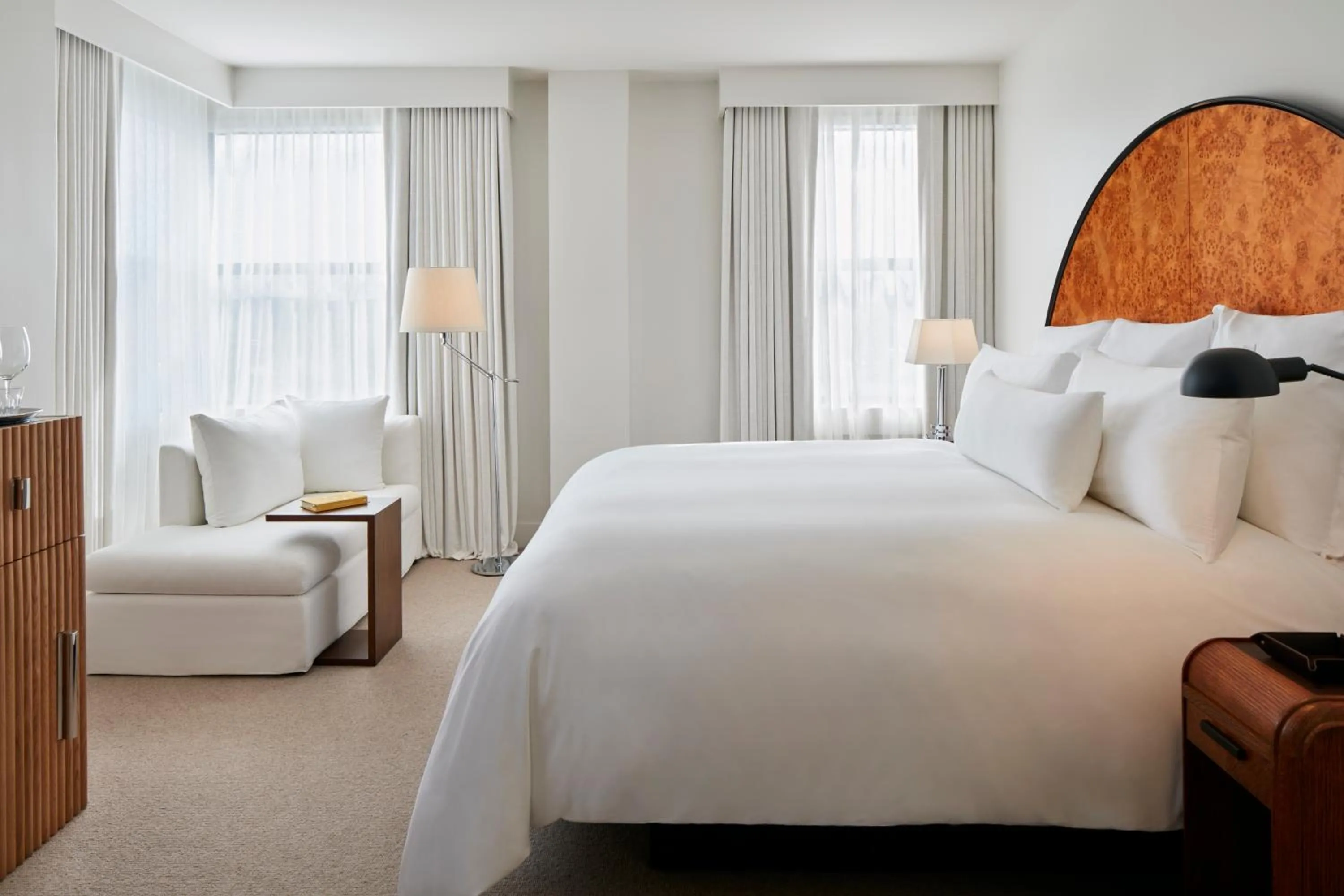 King Premier Corner in Lyle DC