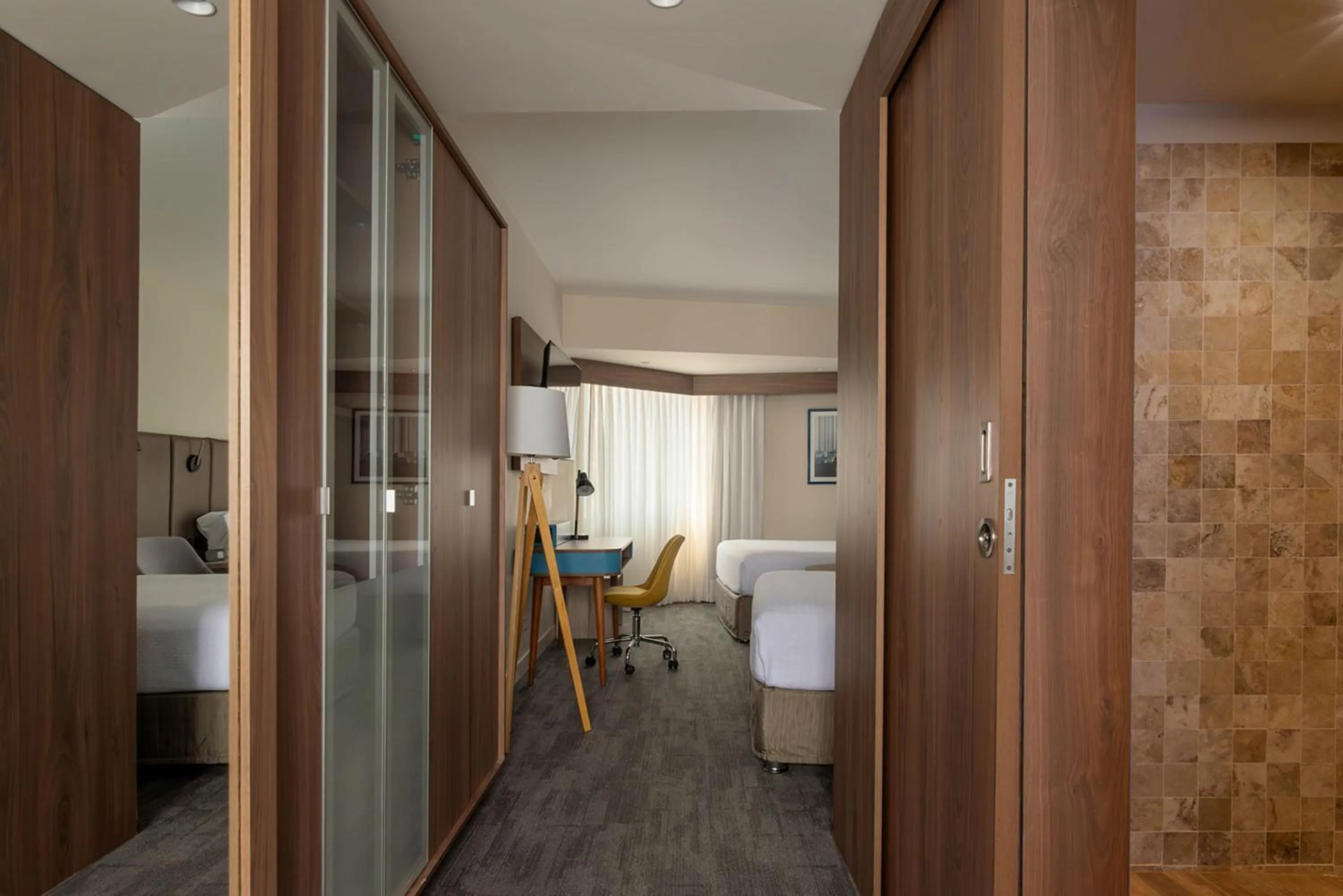 Standard Twin Room with City View in Crowne Plaza Lima by IHG