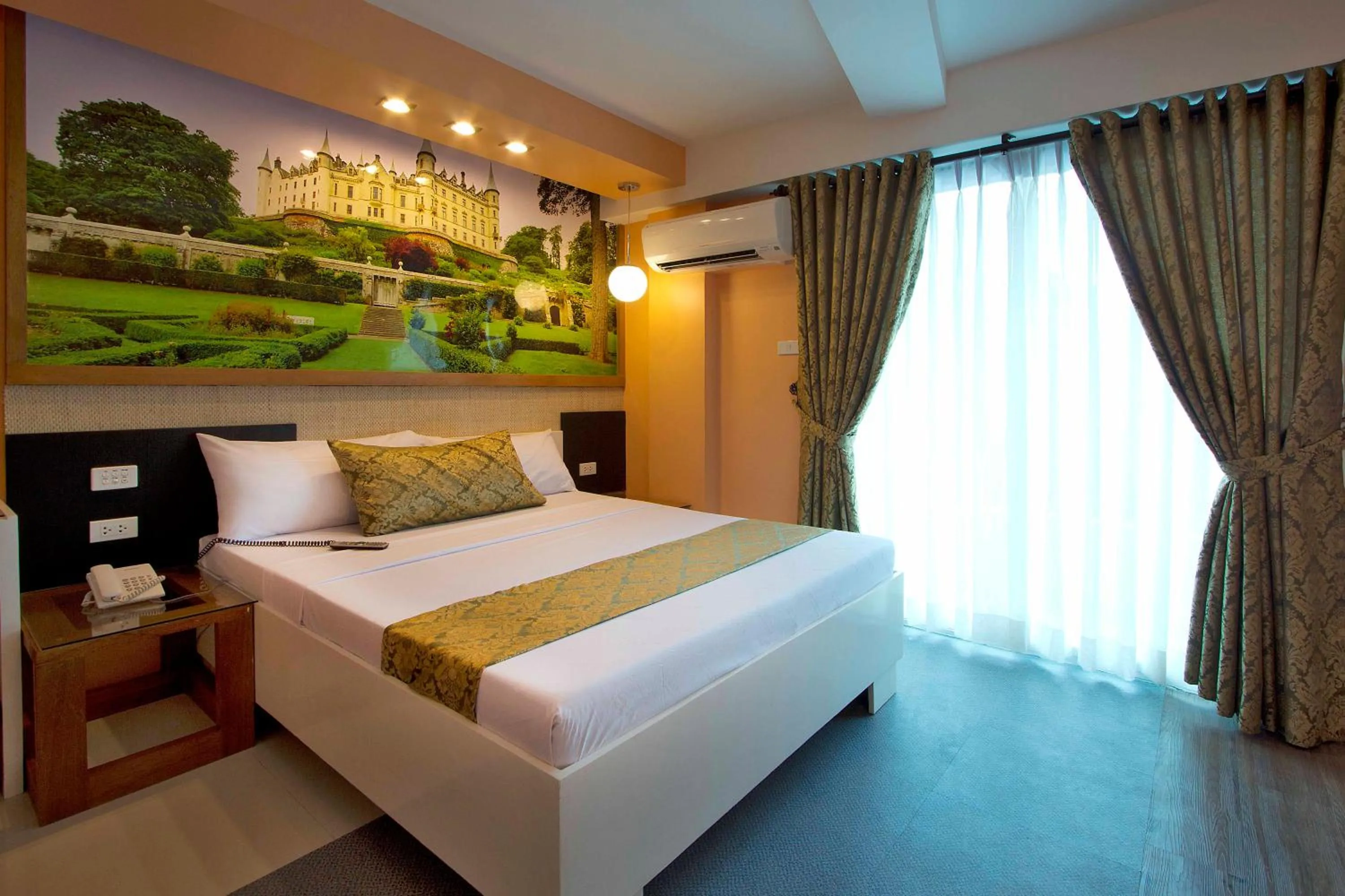 Standard Double Room in Eurotel Boracay