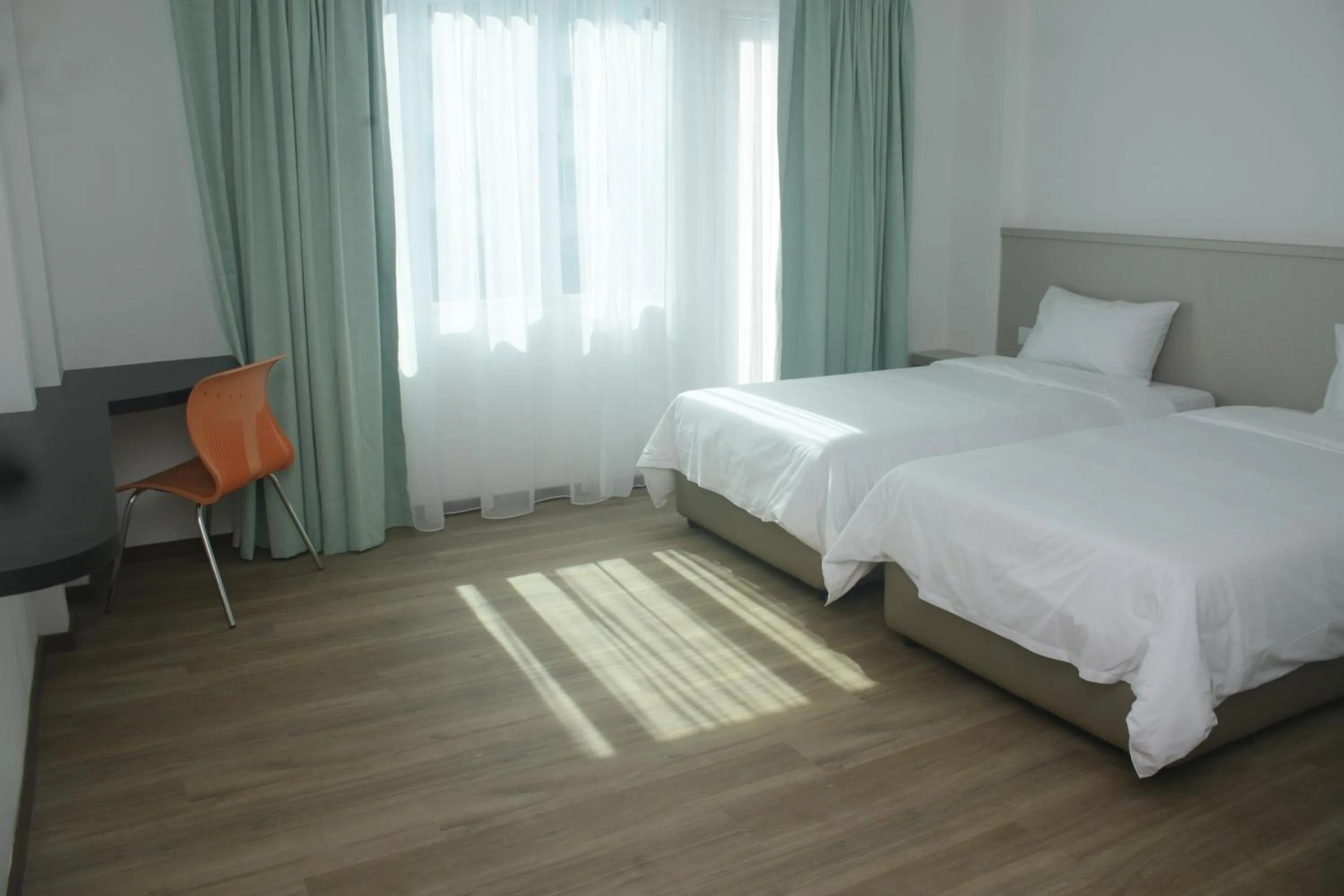 Standard Twin Room in Citi Hotel