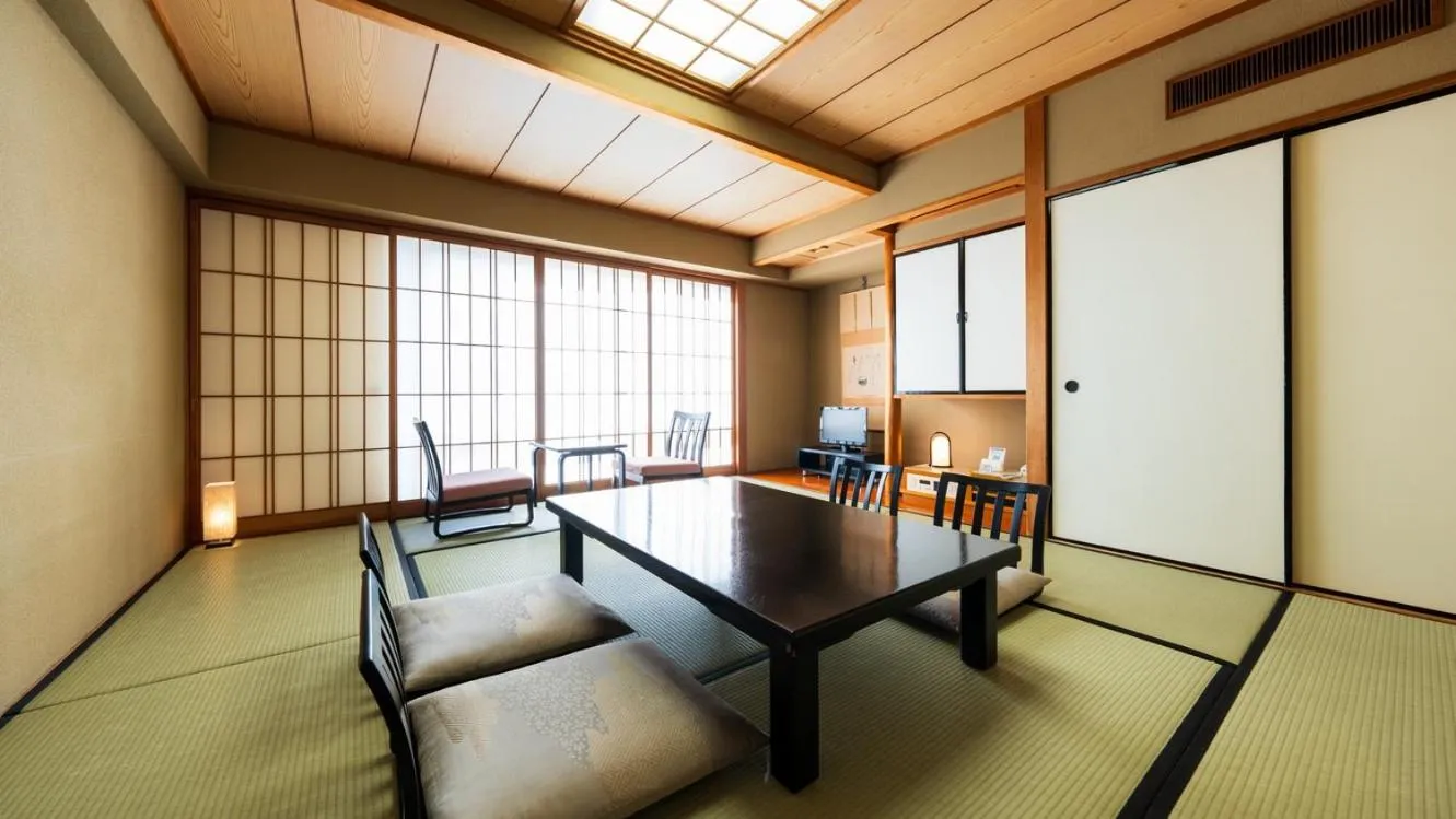 Japanese-Style Room (Free Lounge Included 15:00 - 17:00) in Shiragiku