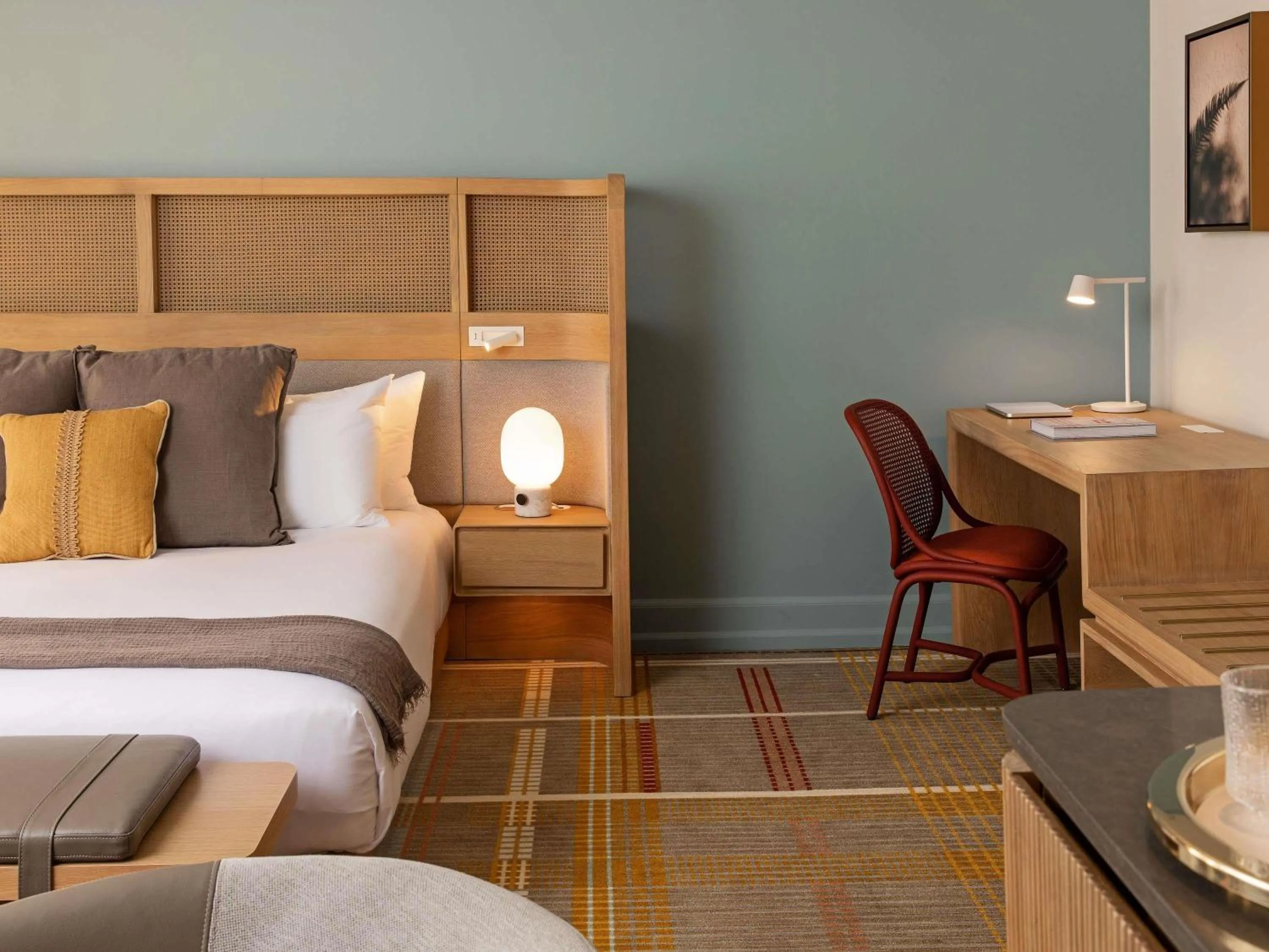 Deluxe King Room with City View - Mobility Accessible in Ändra Hotel Seattle - MGallery Collection