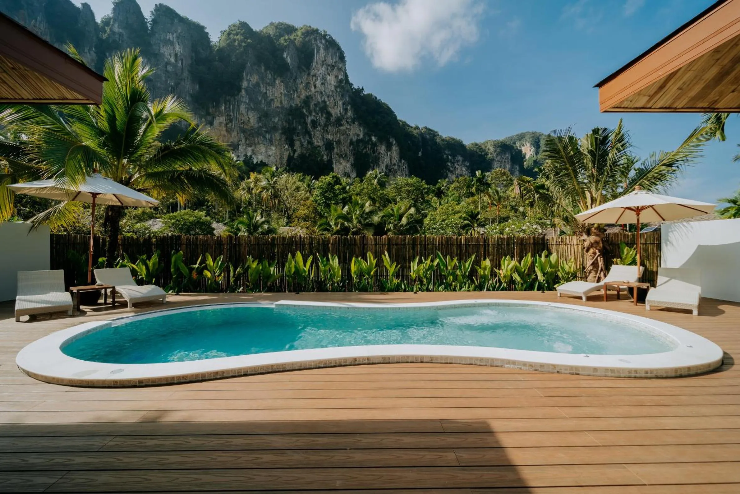 Sainai Pool Villa in Ban Sainai Resort- Aonang's Green Resort