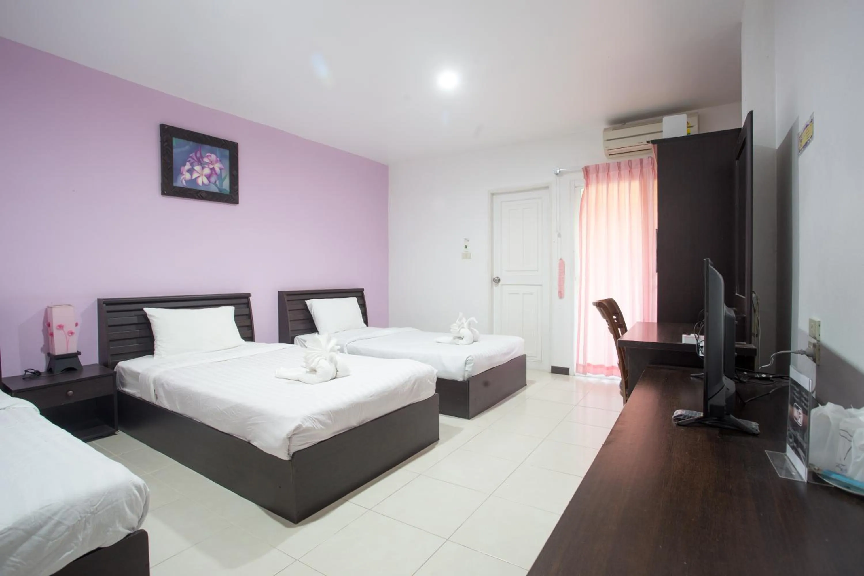 Superior Triple Room in Phusuay Park View Hotel