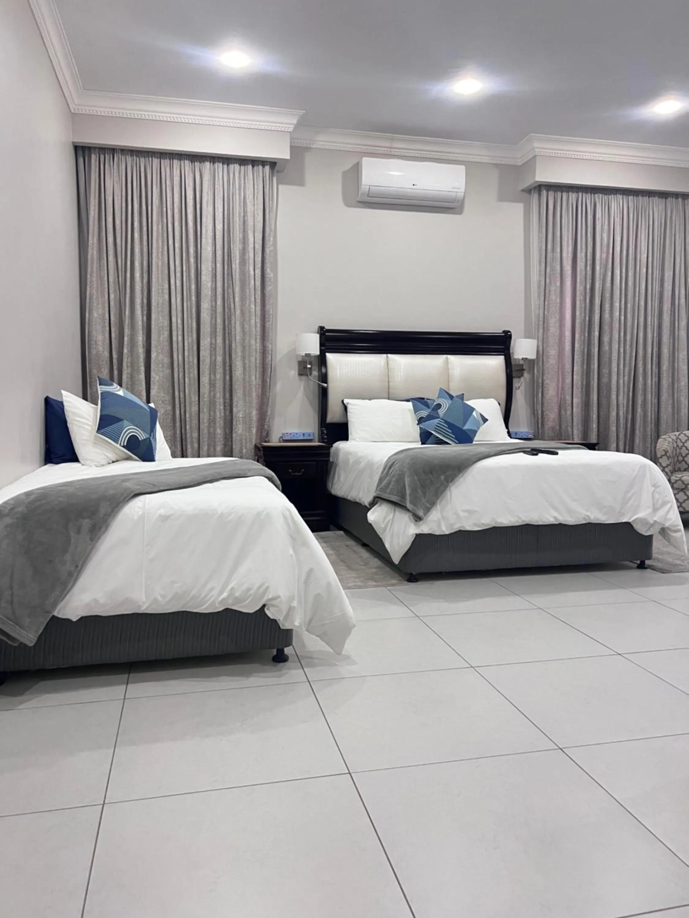 Standard Triple Room - single occupancy in Letsatsing Lodge