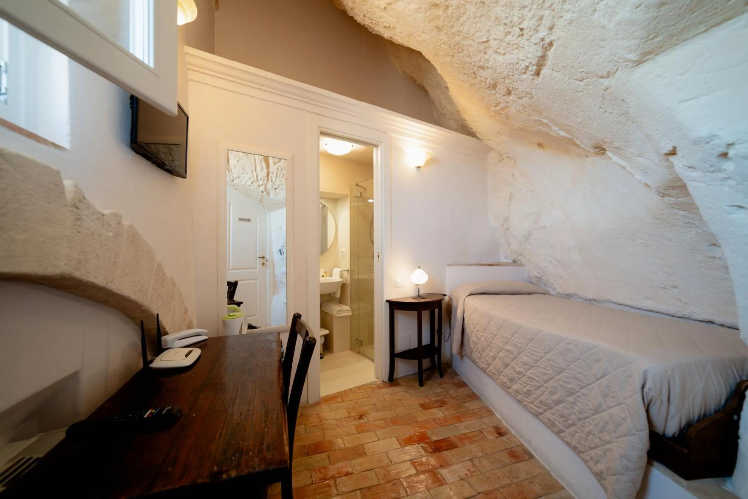 Small Single Room - Cave in Il Belvedere