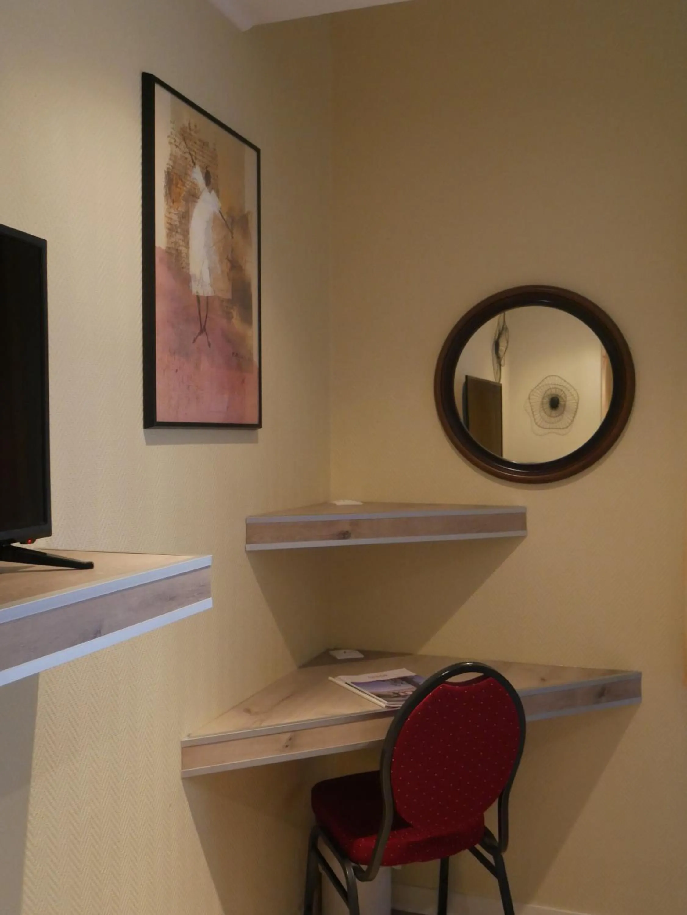 Double Room in Hotel & Restaurant Le Cardinal