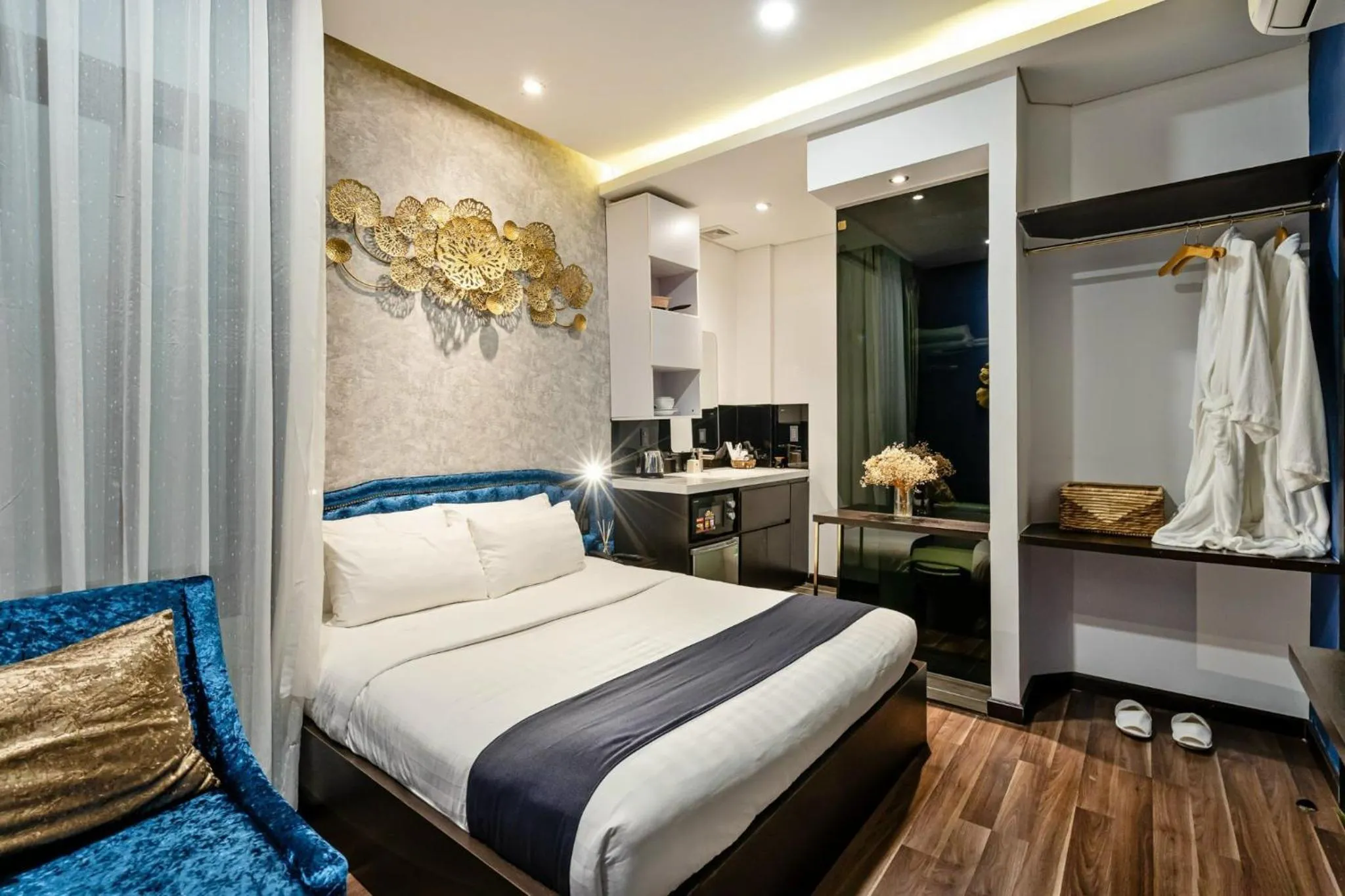 Standard Double Room in KunKin Luxury Hotel & Apartment