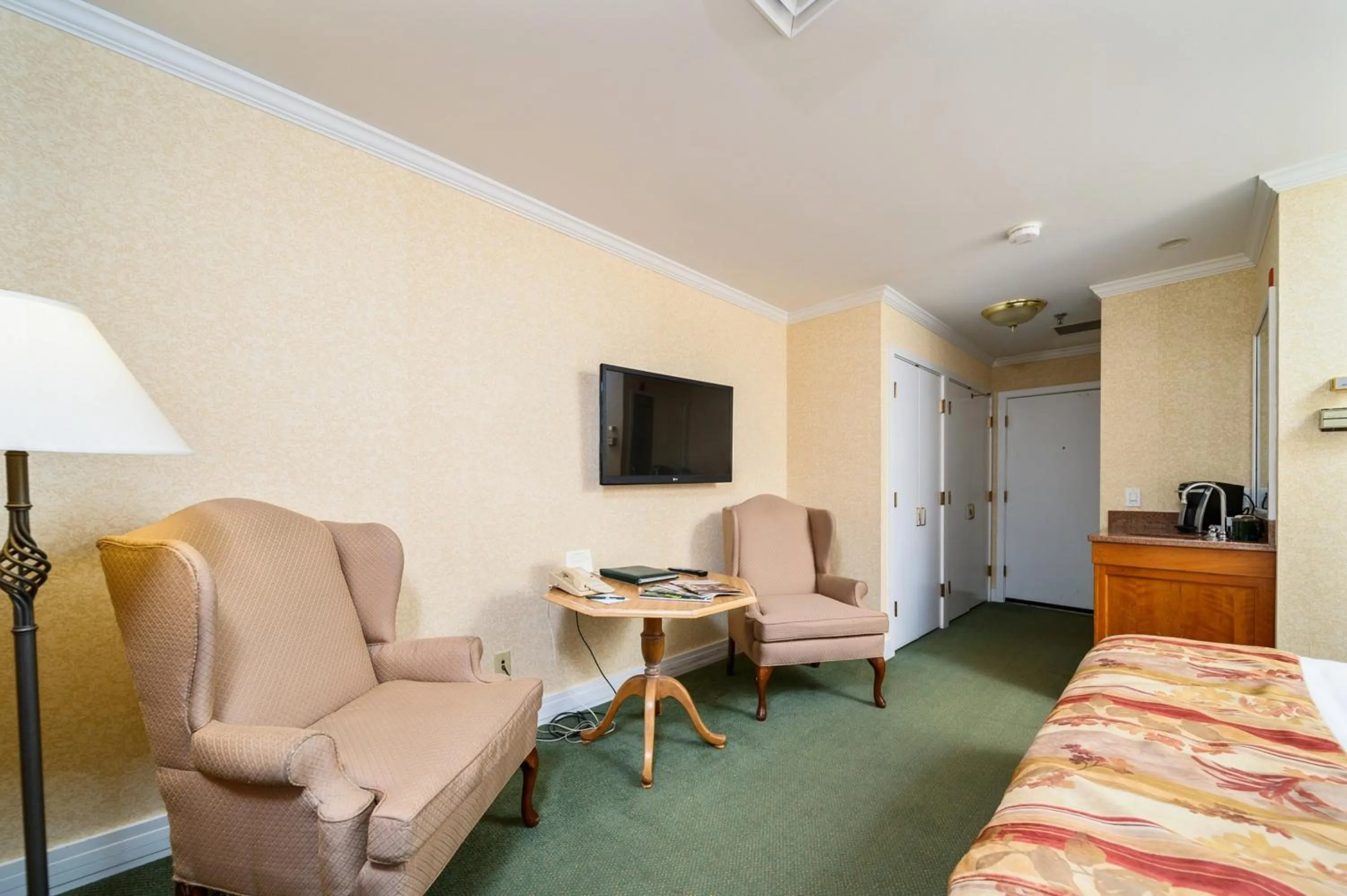 Deluxe Single Room in Stoweflake Mountain Resort & Spa