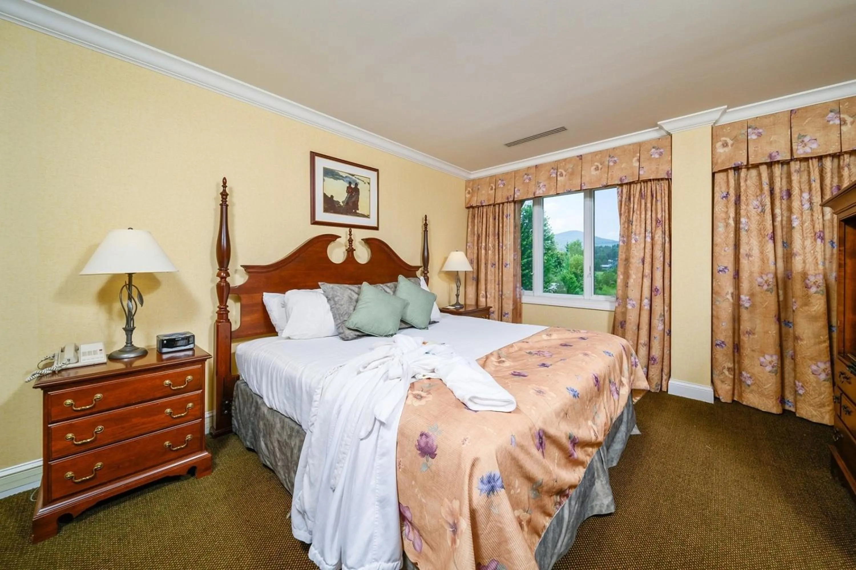 King Suite - single occupancy in Stoweflake Mountain Resort & Spa