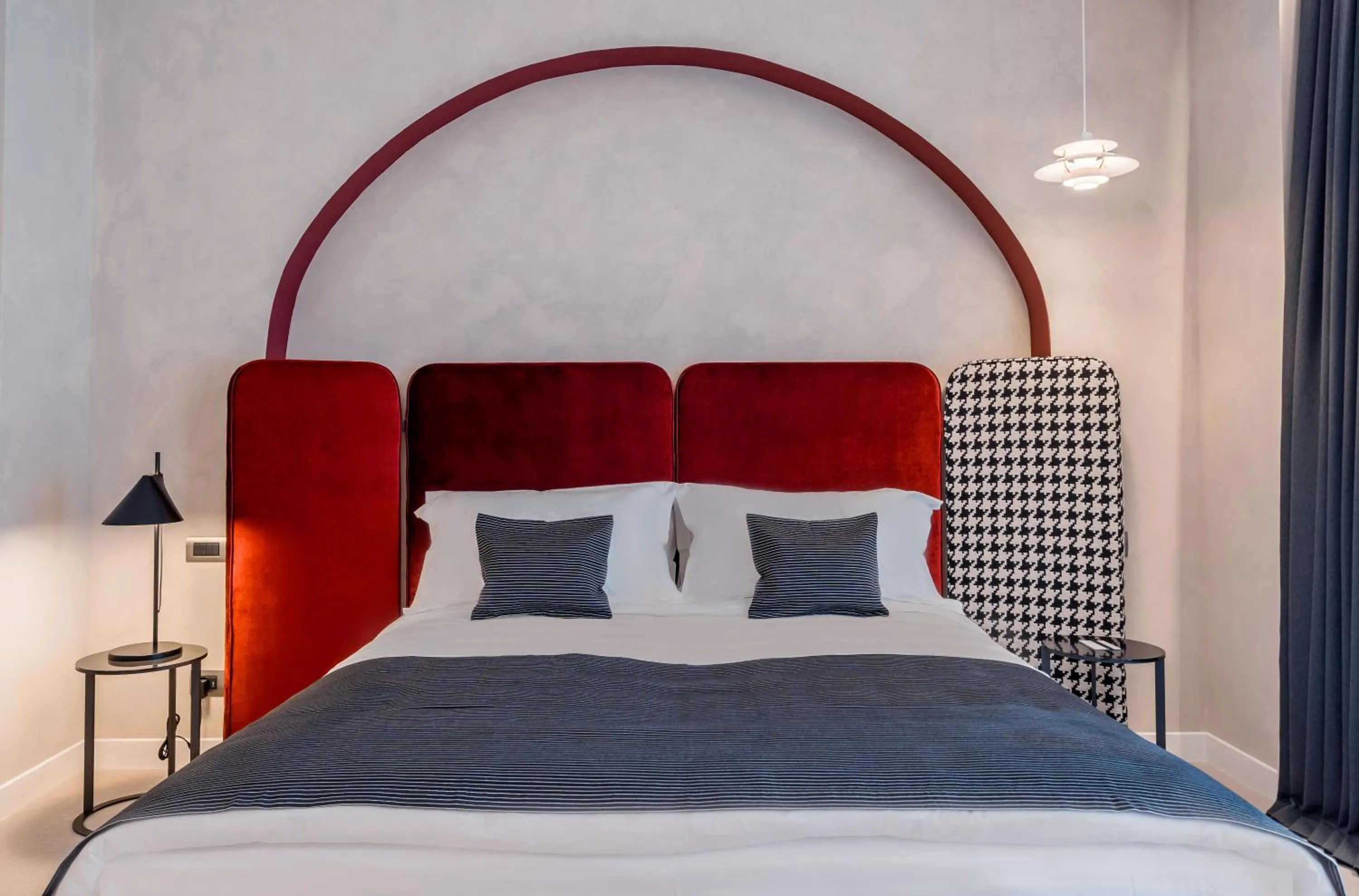 Standard Double Room in Monograph Freedom Square