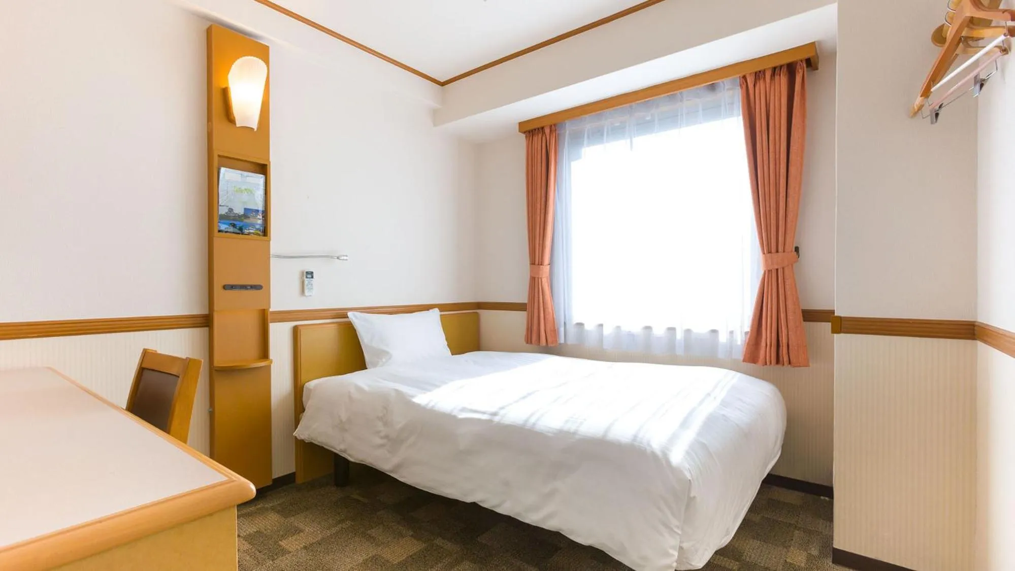Double Room for Single Use - Smoking in Toyoko Inn Shin-Osaka Chuo-guchi Shinkan