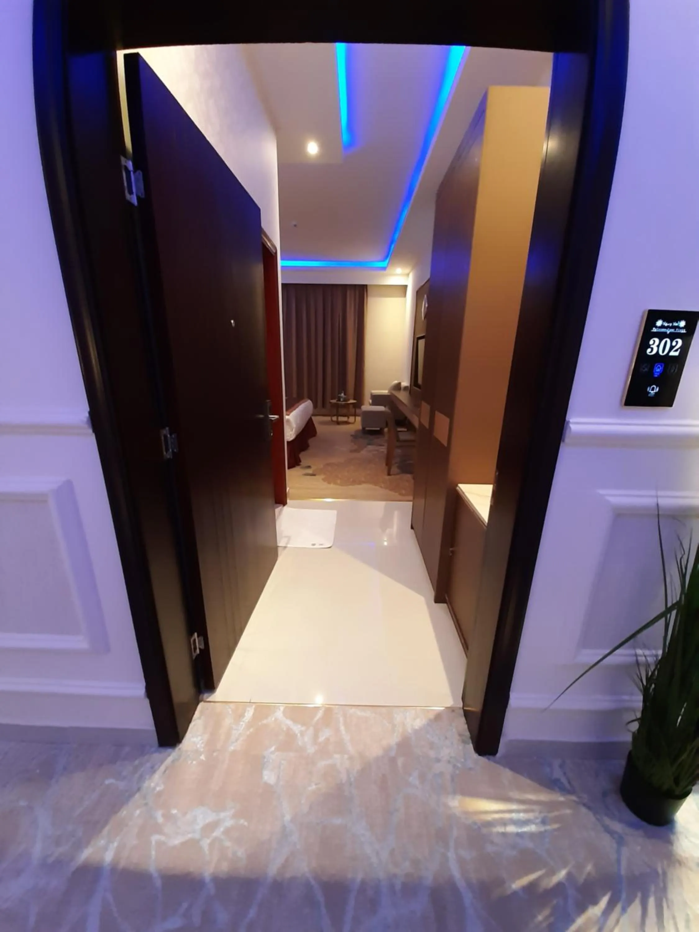 Deluxe Room in Qasr Alshamal Hotel