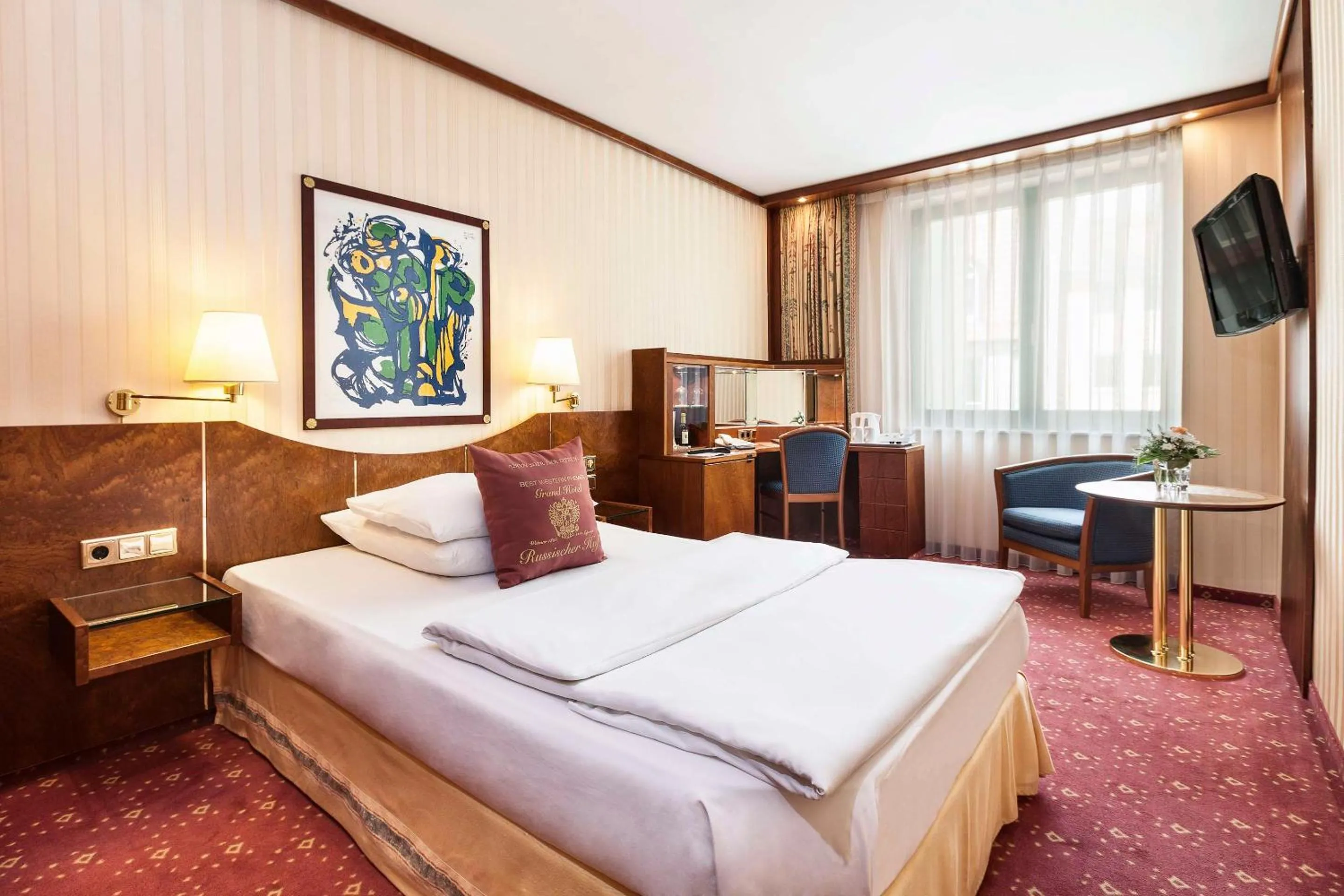 Comfort Queen Room in Best Western Premier Grand Hotel Russischer Hof