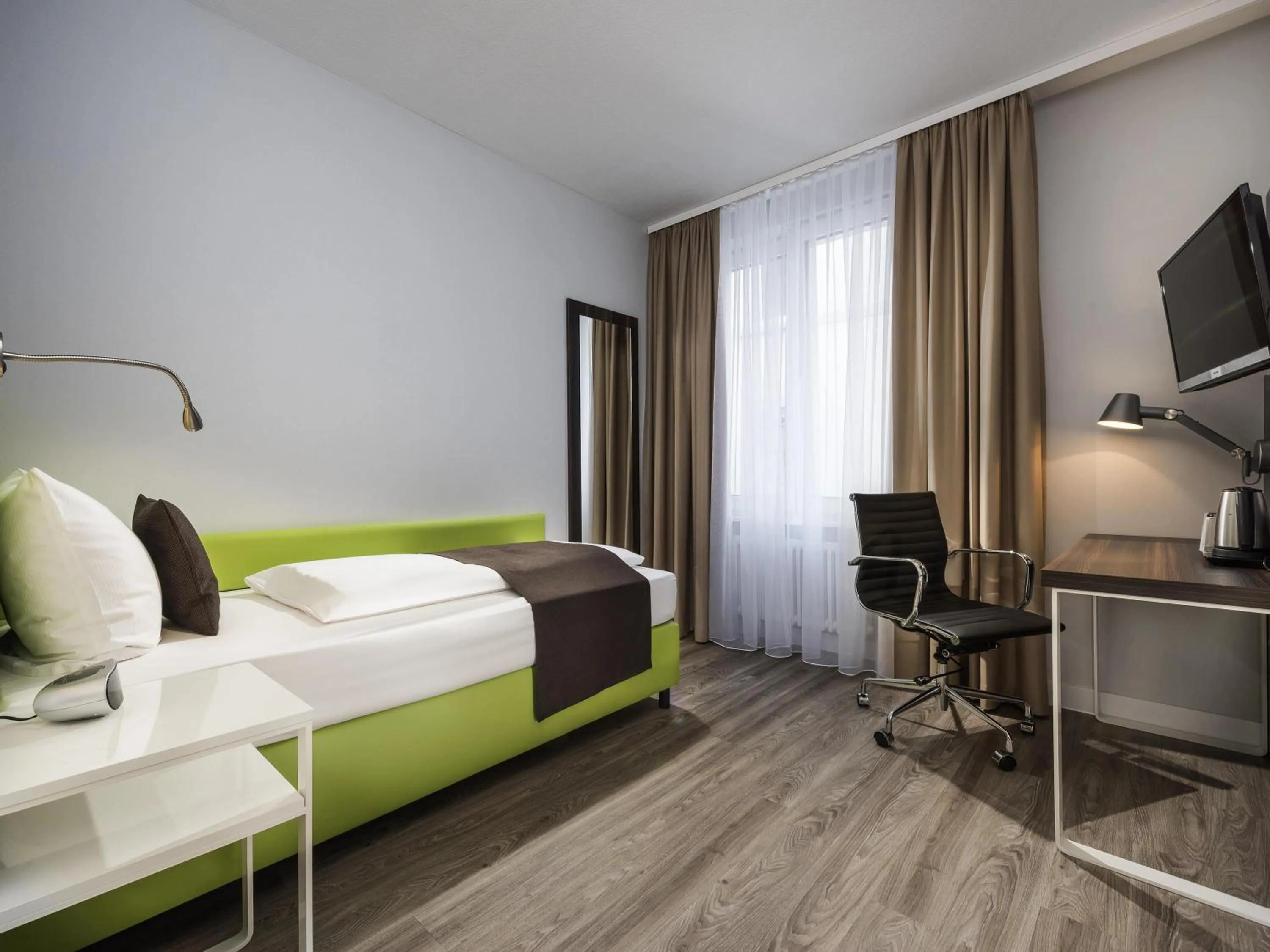 Superior Single Room in ibis Styles Offenburg City