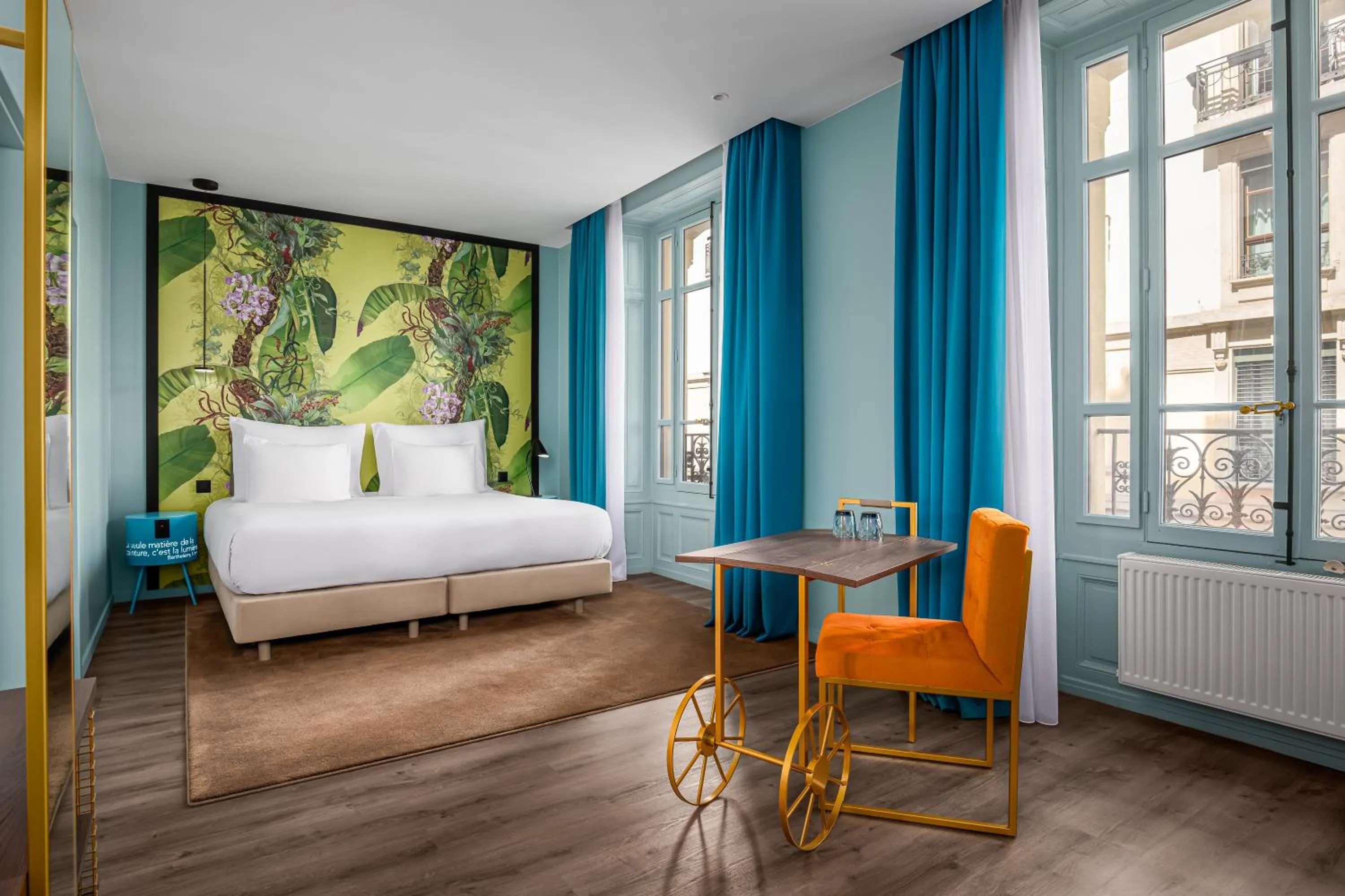 Deluxe Room in Marmont Hotel