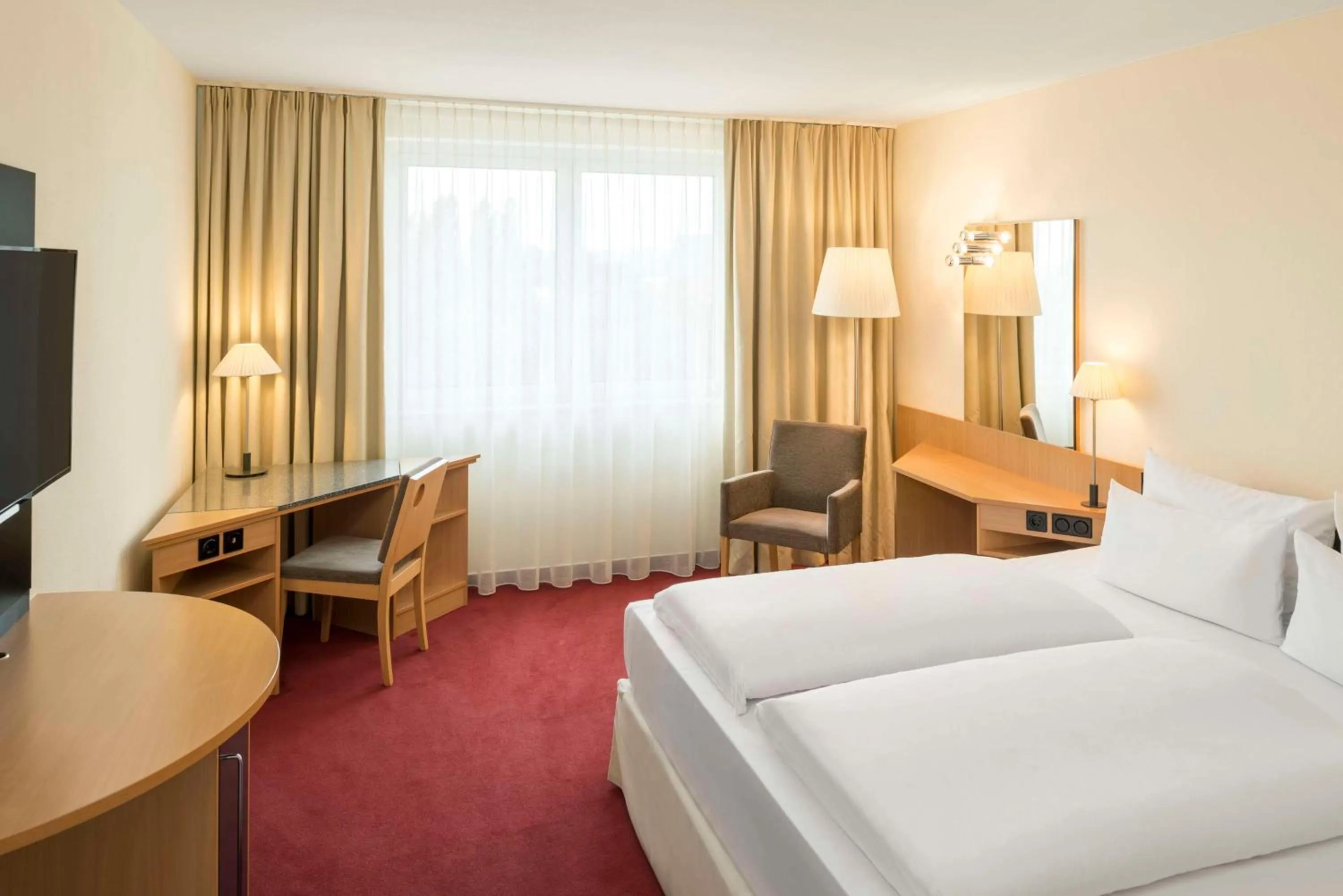 Family Room (2 Adults + 2 Children) in NH Dresden Neustadt