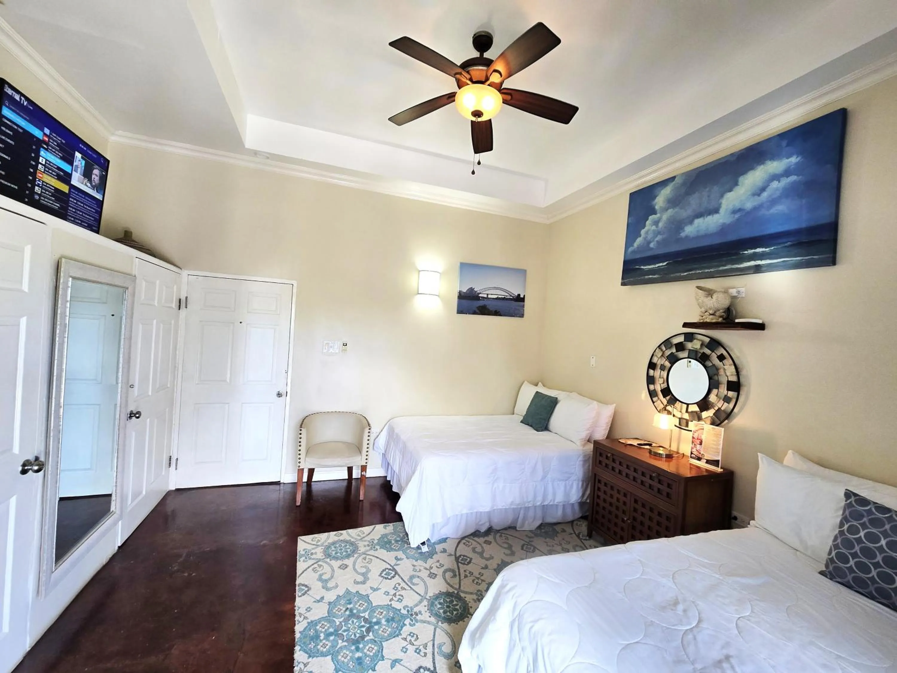 Double Room with Pool View in Blue Paloma Bed & Breakfast