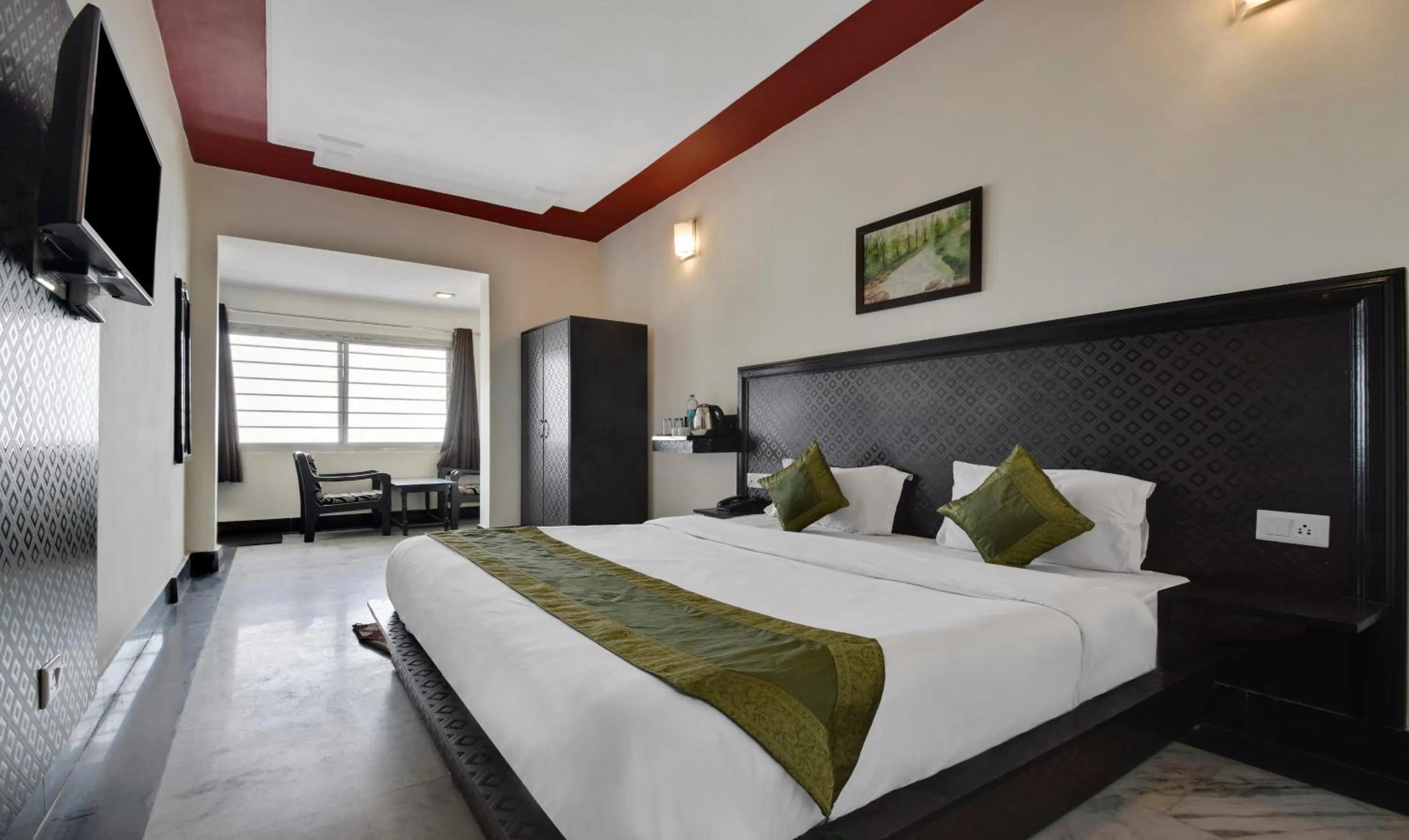 Economy Double Room - single occupancy in Treebo Mayur, Mall Road