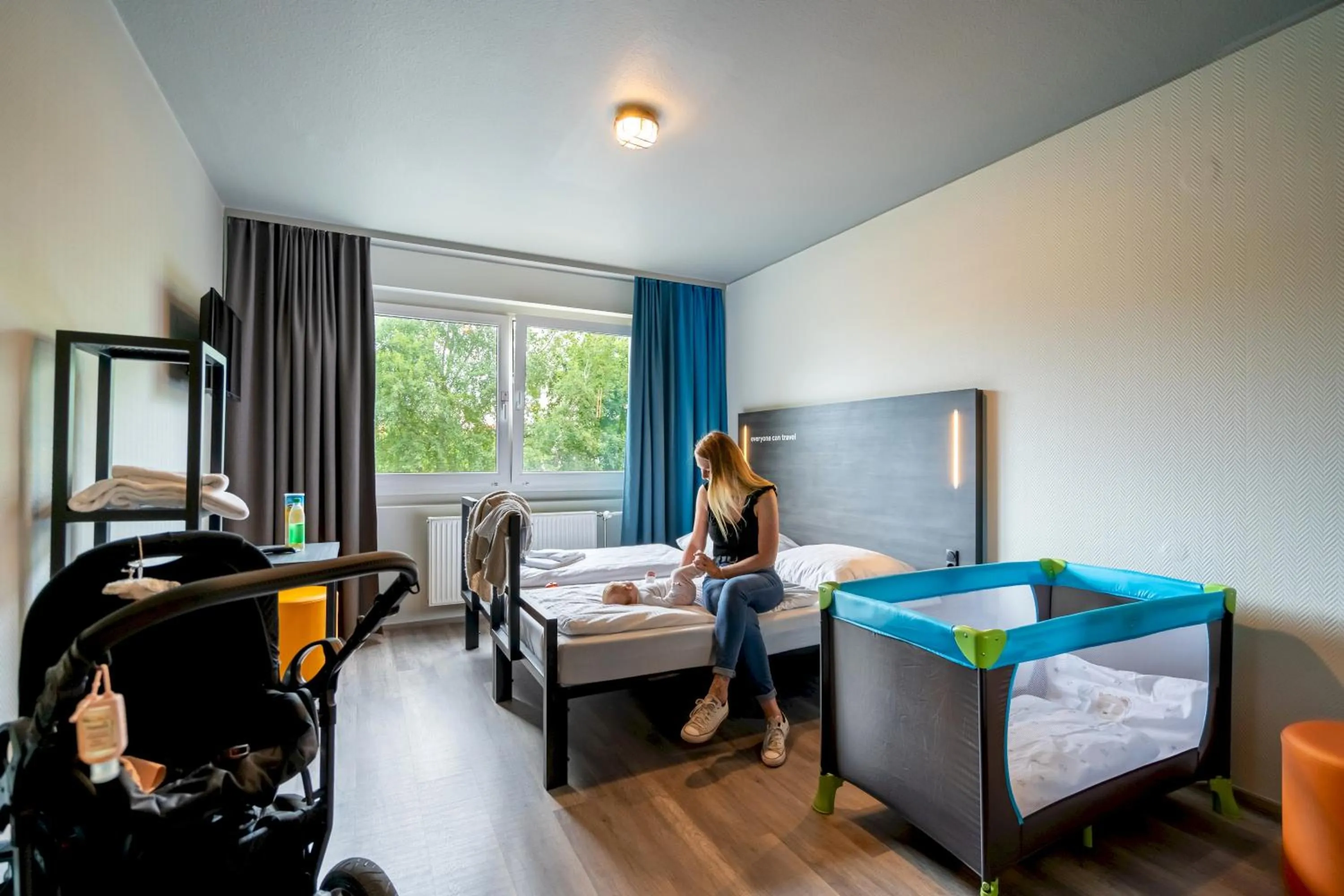 Photo of the whole room, Bed in a&o Berlin Kolumbus