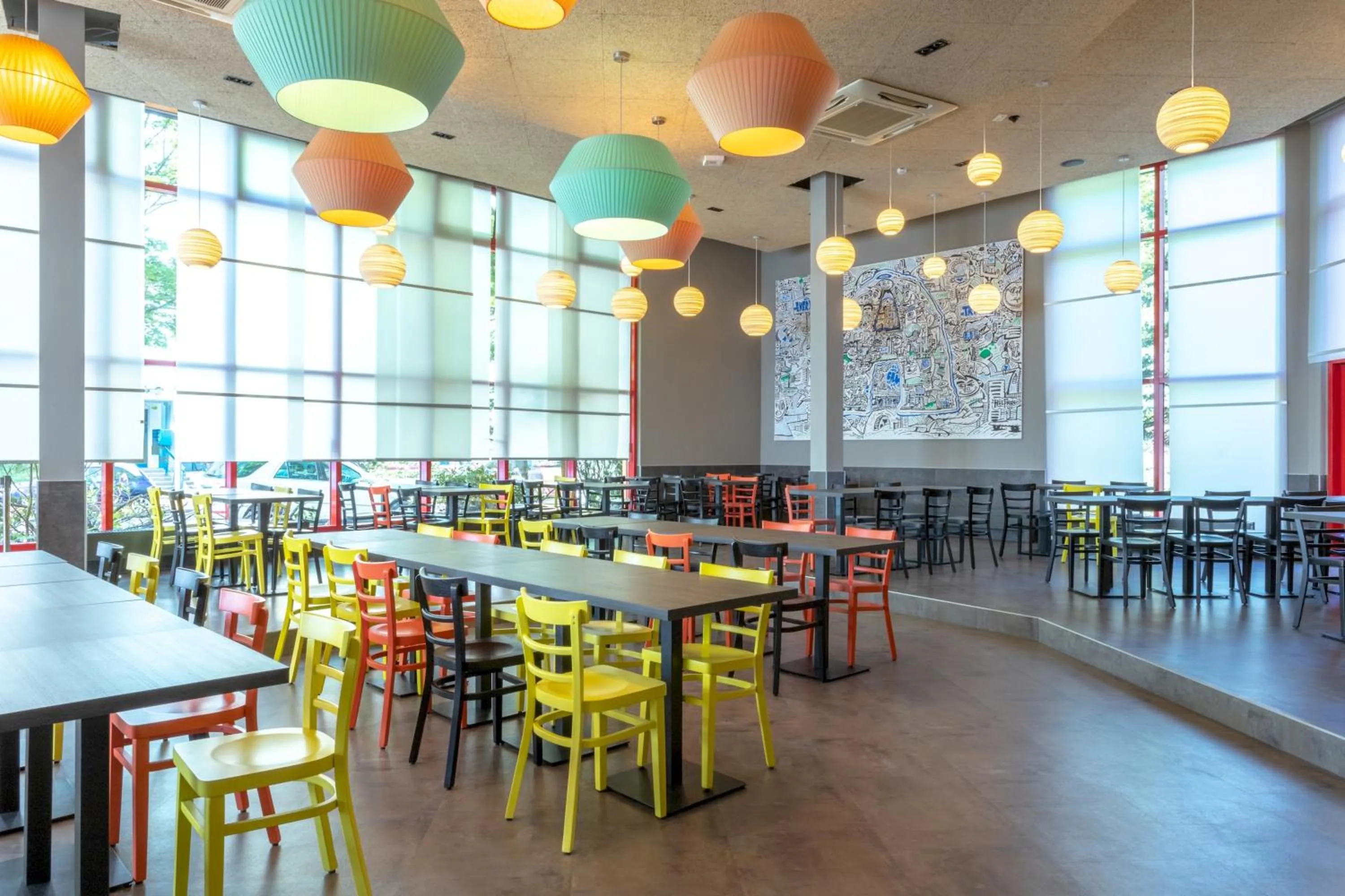 Restaurant/places to eat in a&o Berlin Kolumbus