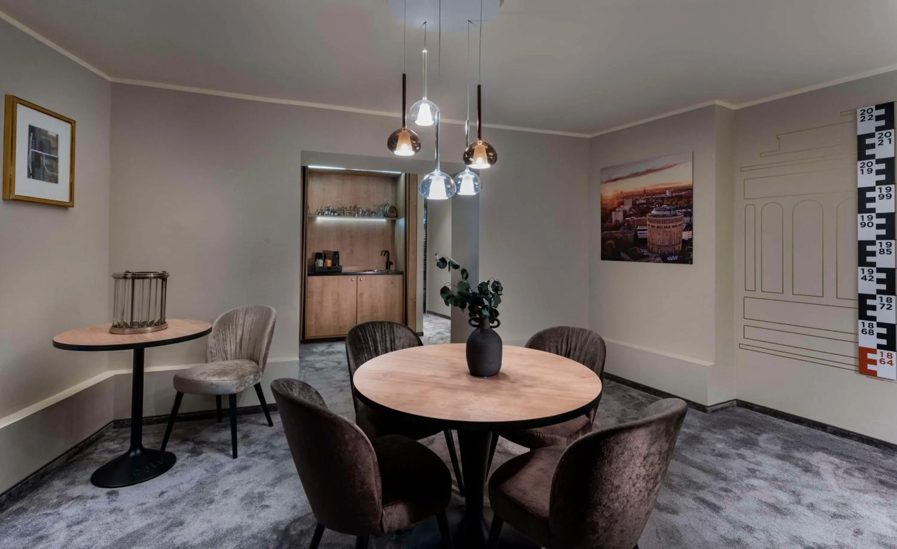Photo of the whole room in Wasserturm Hotel Cologne, Curio Collection by Hilton
