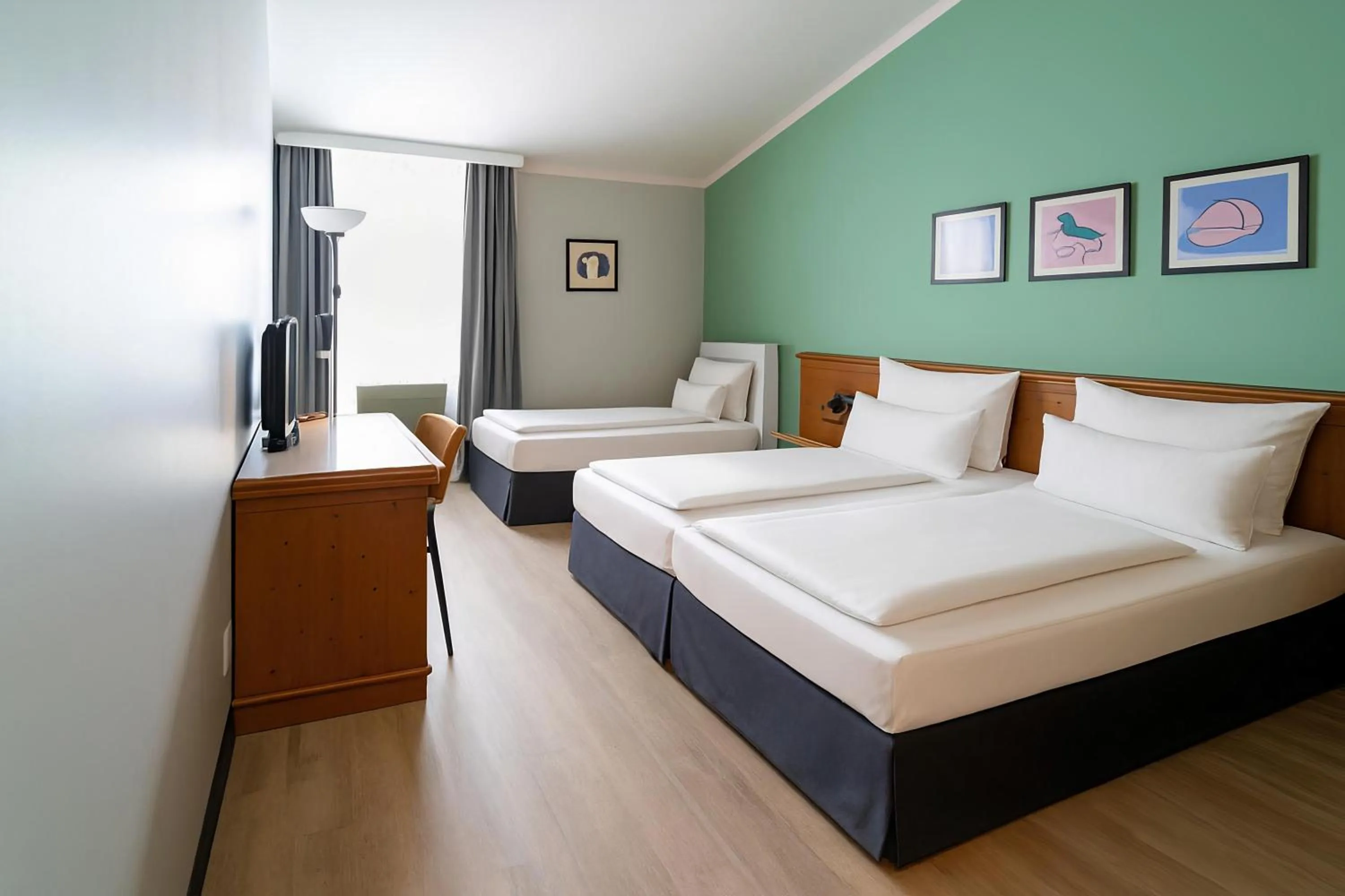 Triple Room in Garner Hotel Munich - Messe by IHG