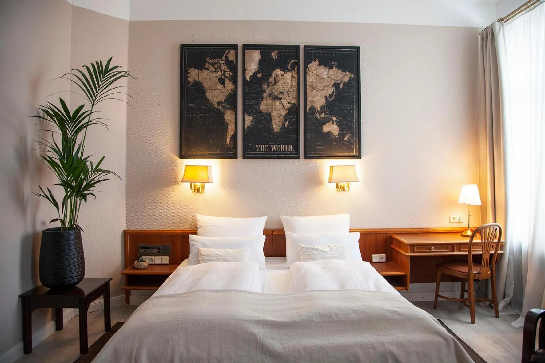 Charming Comfort with view in Boutique Hotel Krone München