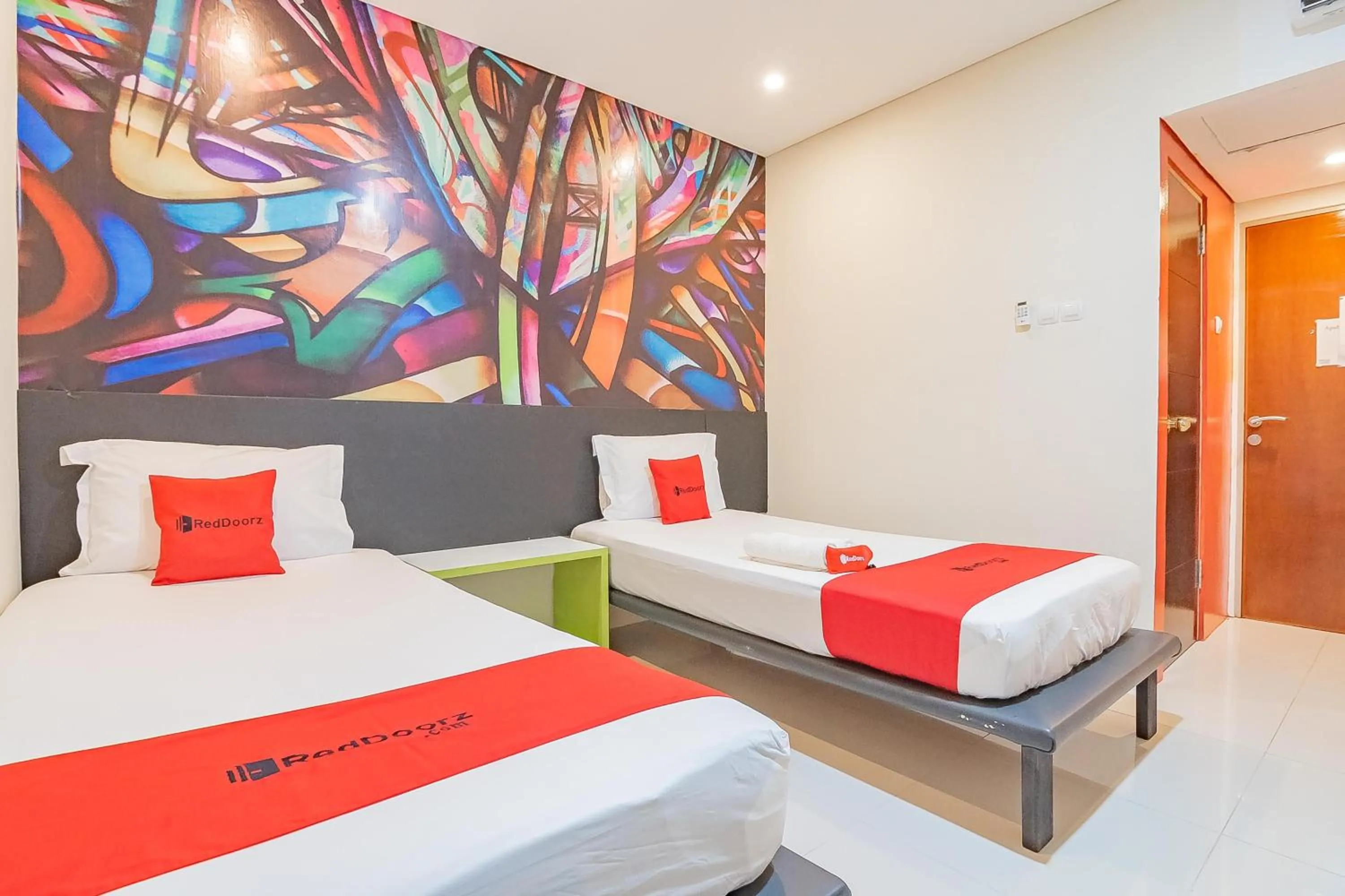 Twin Room in RedDoorz at Rajawali KM 5 Palangkaraya