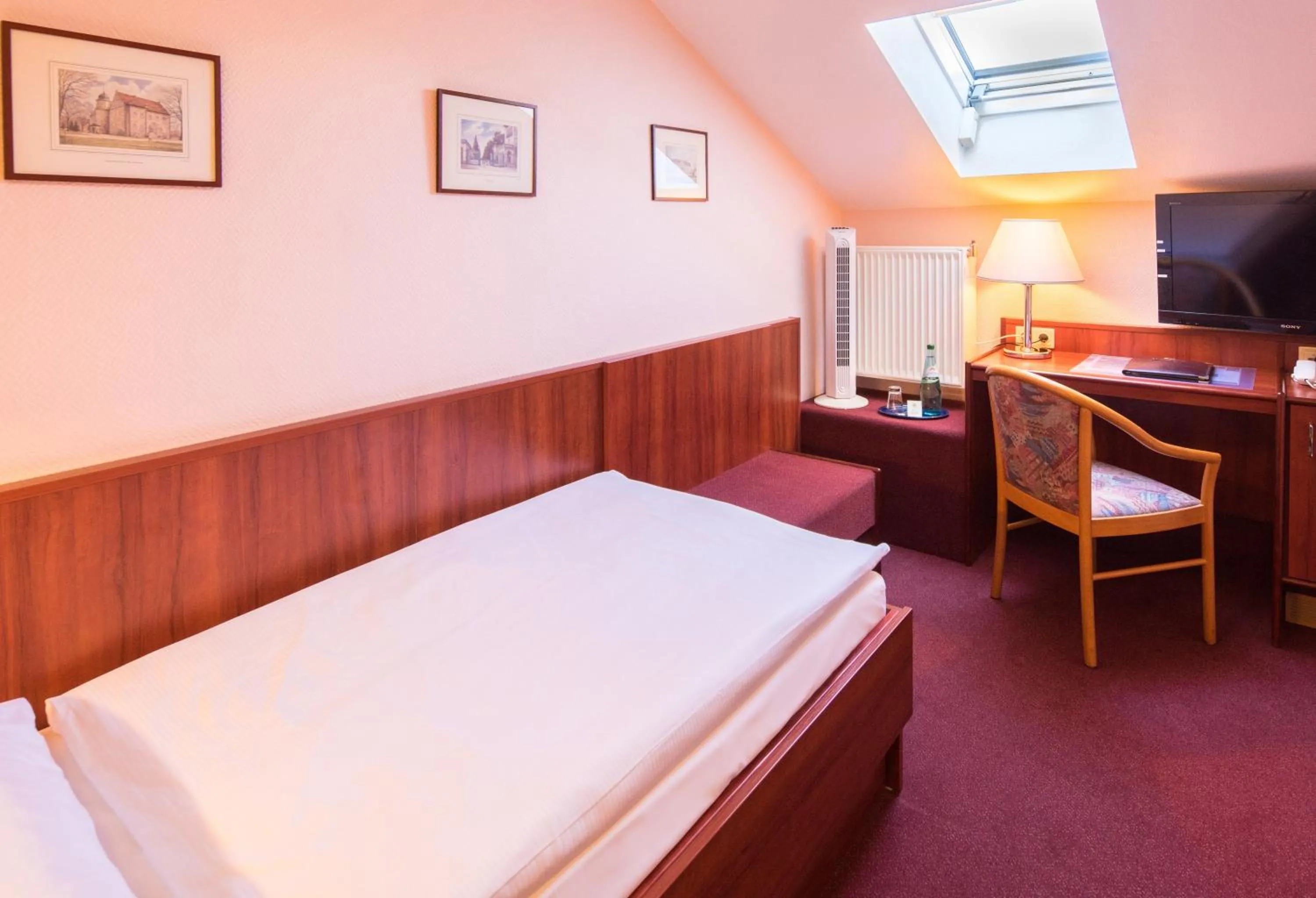 Standard Single Room in Hotel Kastanienhof