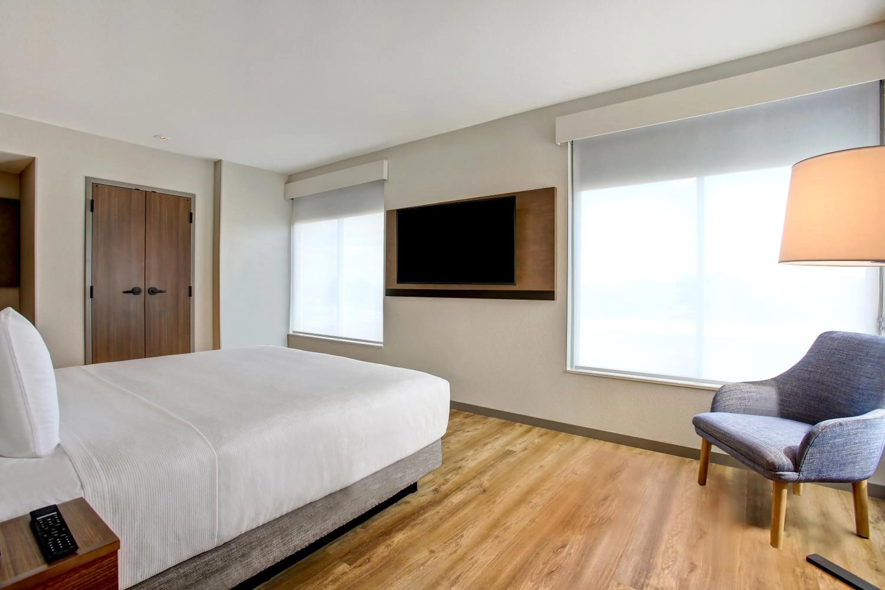 One-Bedroom King Suite with Sofa Bed and Kitchen in Hyatt Place at Wichita State University