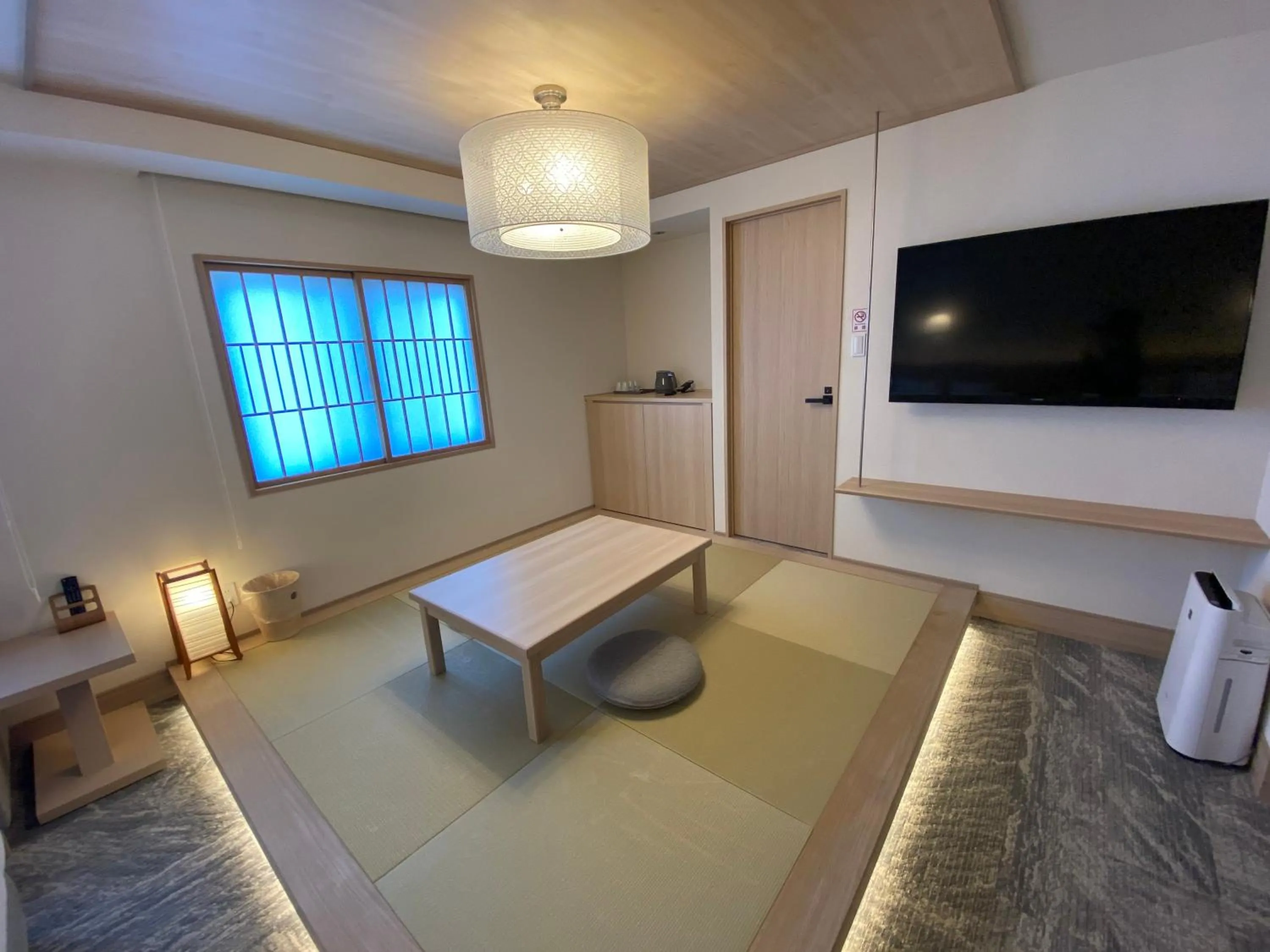 Deluxe Family Room in IAM HOTEL