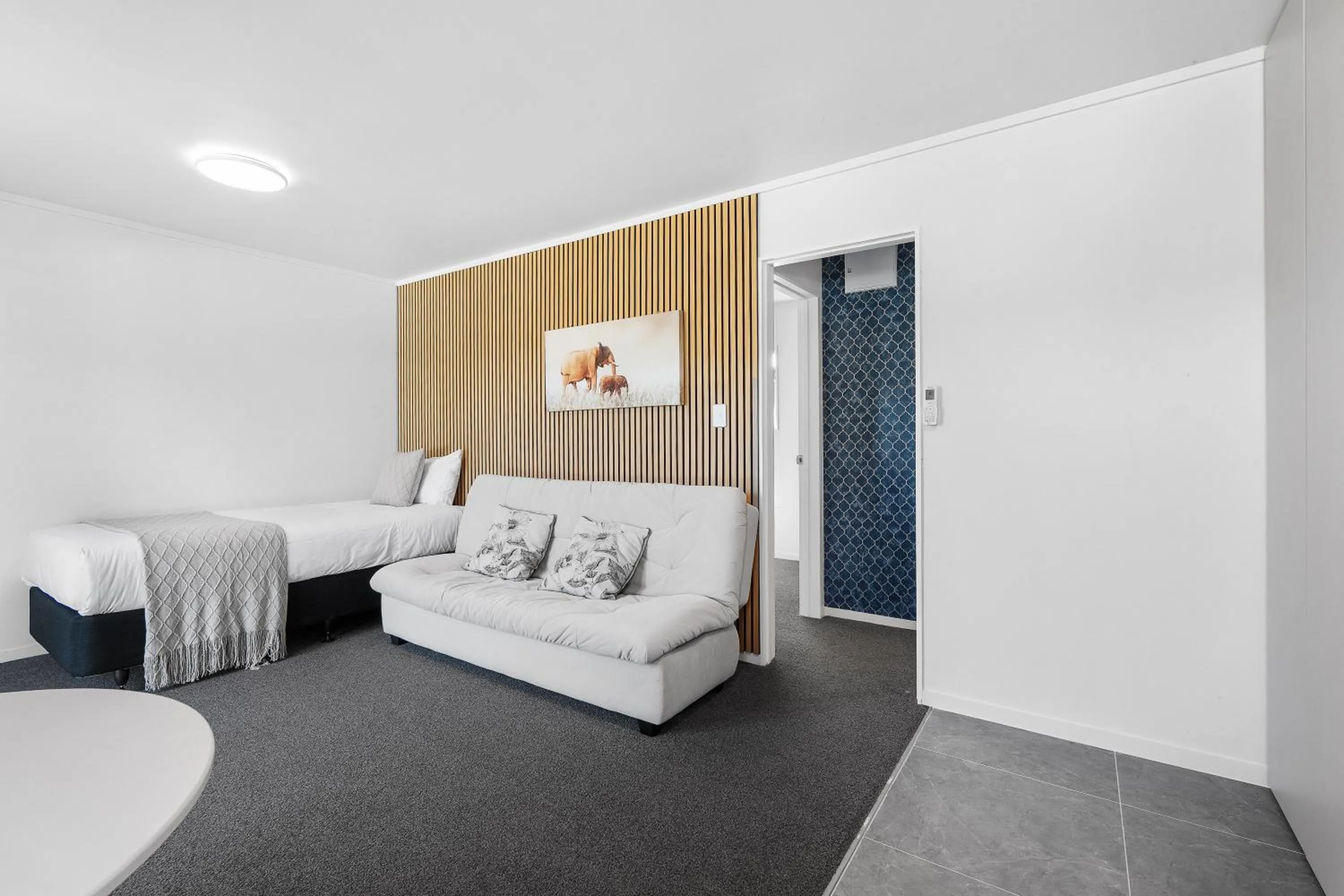 Family Bungalow in Summer Inn Motel - Newly Renovated