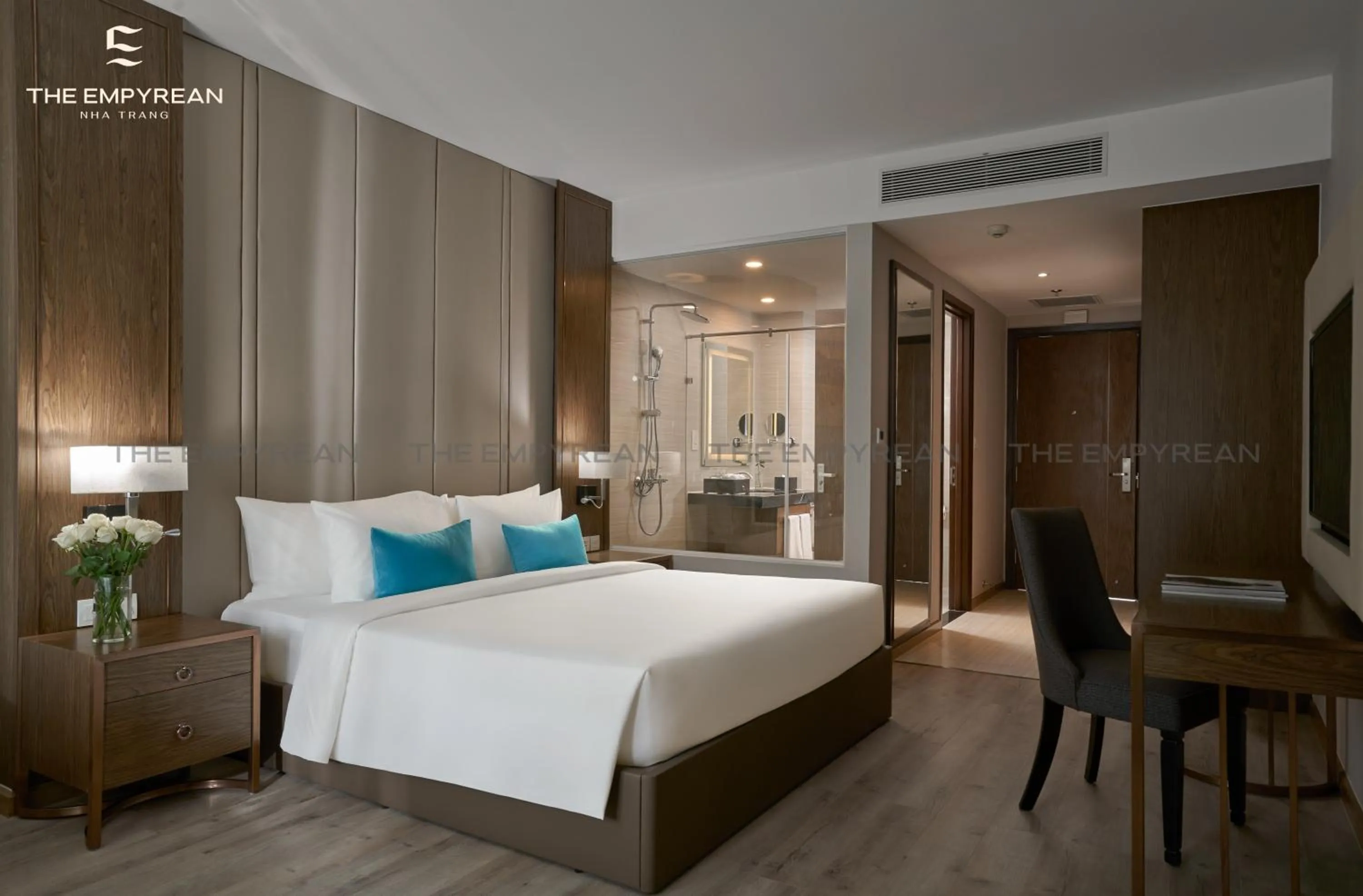 Deluxe King Room with Sea View in The Empyrean Nha Trang