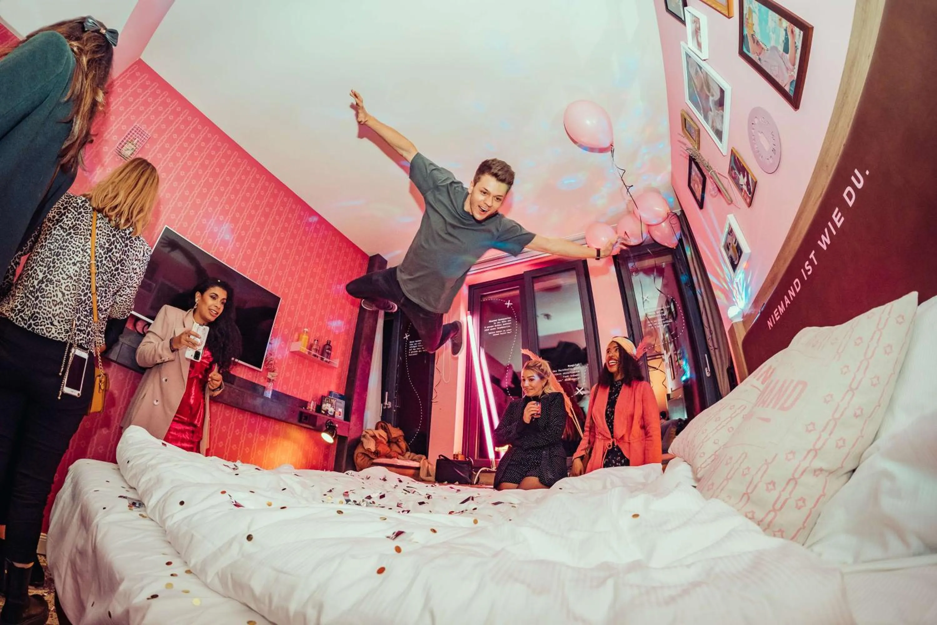 Queen Room in Me and All Hotel Hanover, by Hyatt