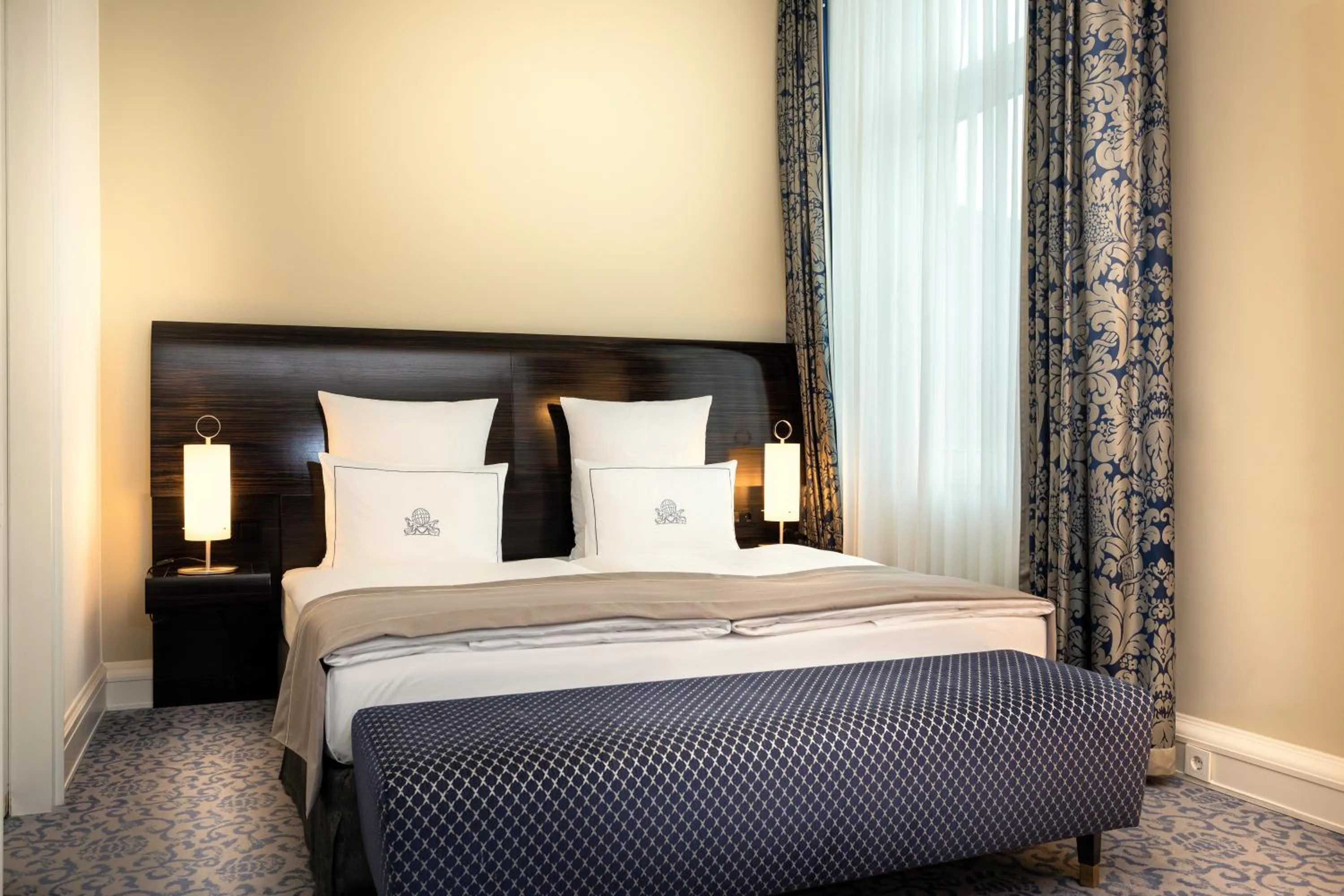 Superior Guest Room with 1 King in Hotel Atlantic Hamburg, Autograph Collection