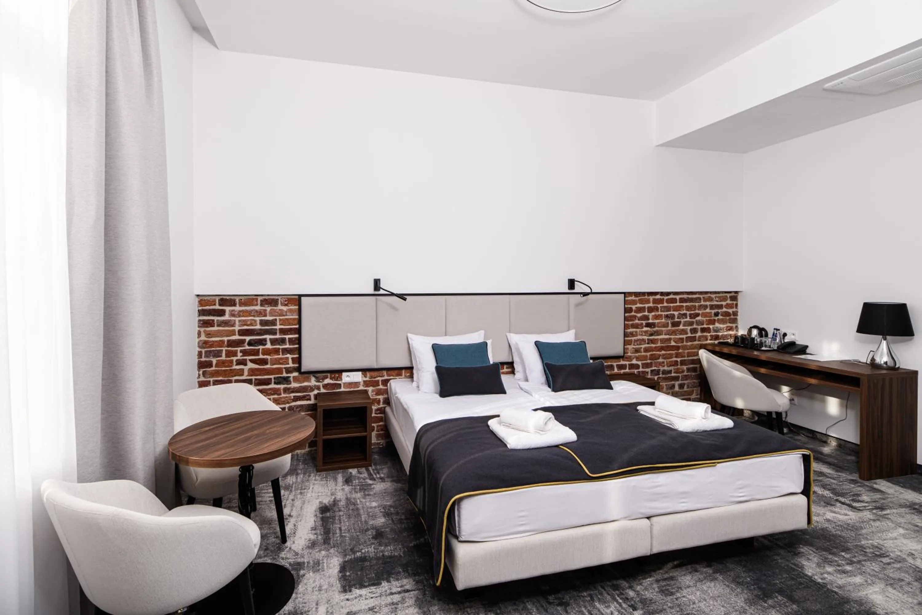 Classic Double Room with 1 or 2 beds in DReAM Boutique Residence