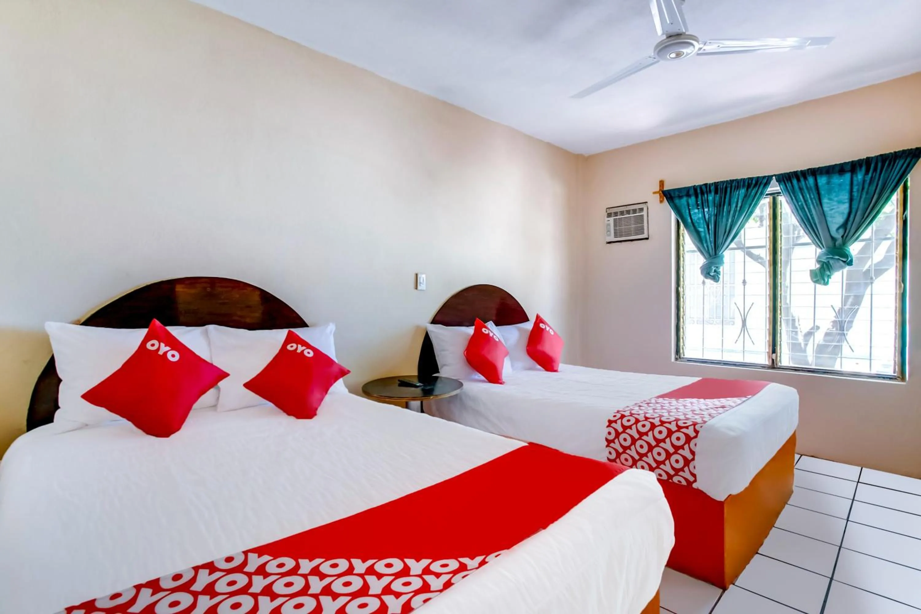 Standard Two Beds in OYO Hotel Margarita