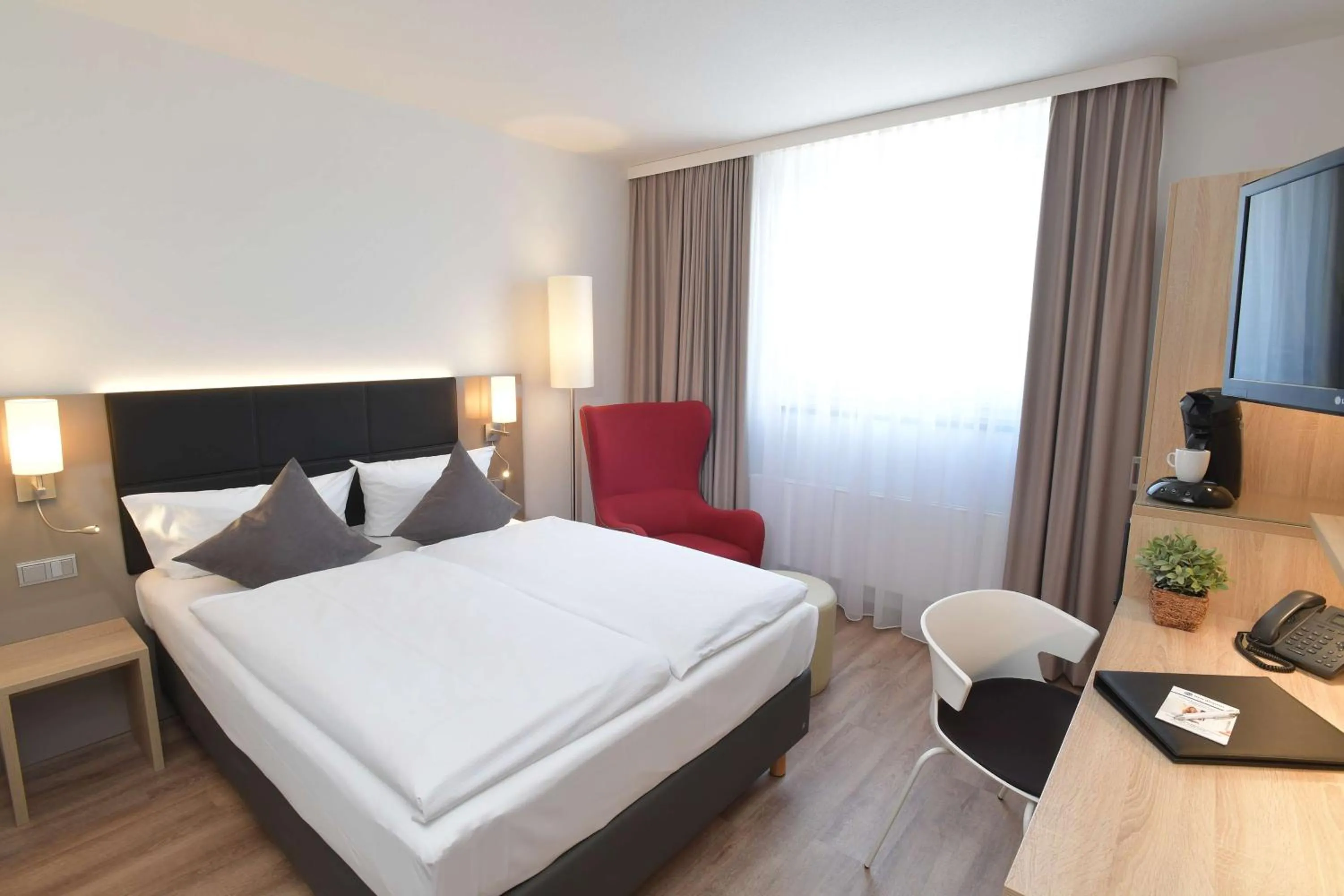 Superior Queen Room in Best Western Queens Hotel Pforzheim-Niefern